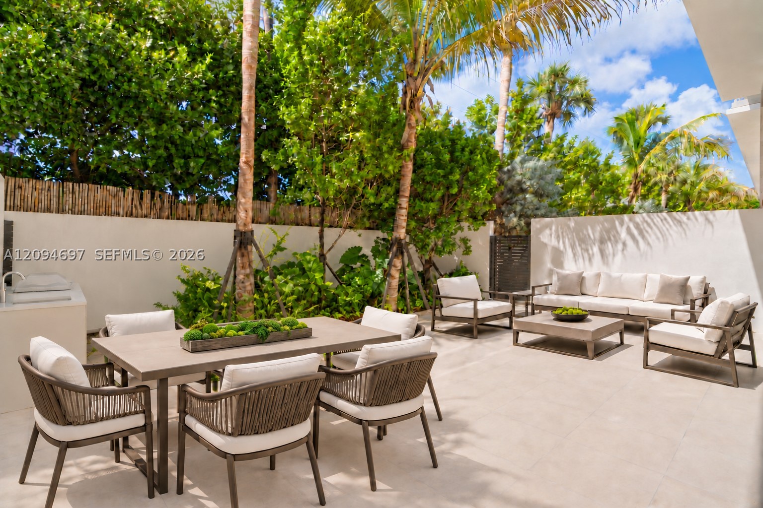 2200 Brickell Ave #GV09 Miami, FL 33143