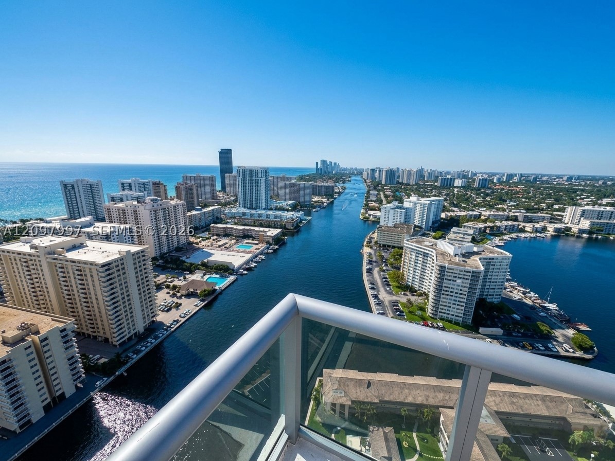 image Beachwalk Condominium30