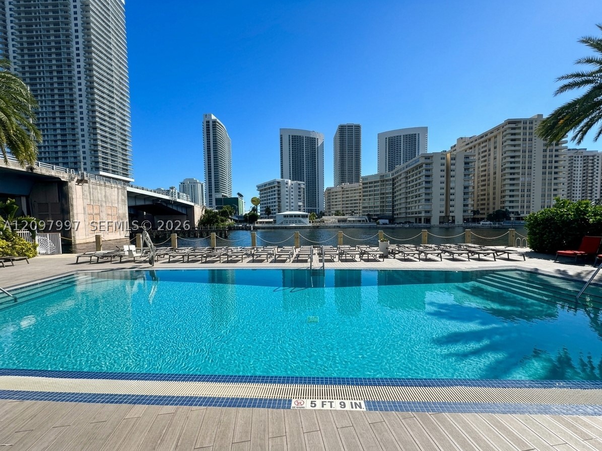 image Beachwalk Condominium48