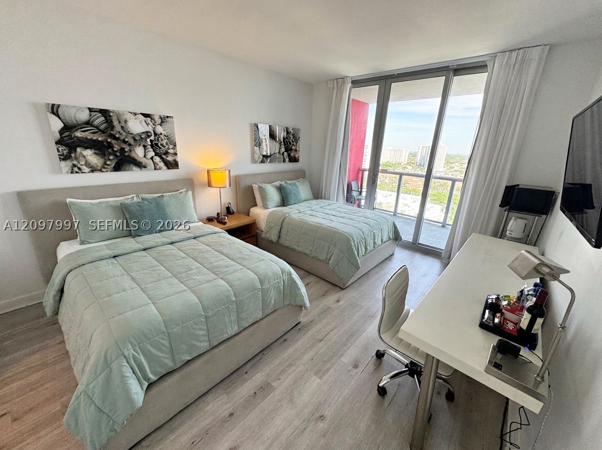image Beachwalk Condominium4