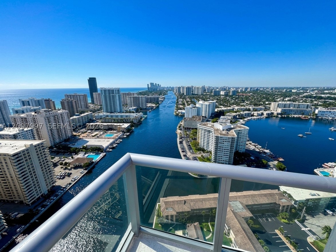 image Beachwalk Condominium50