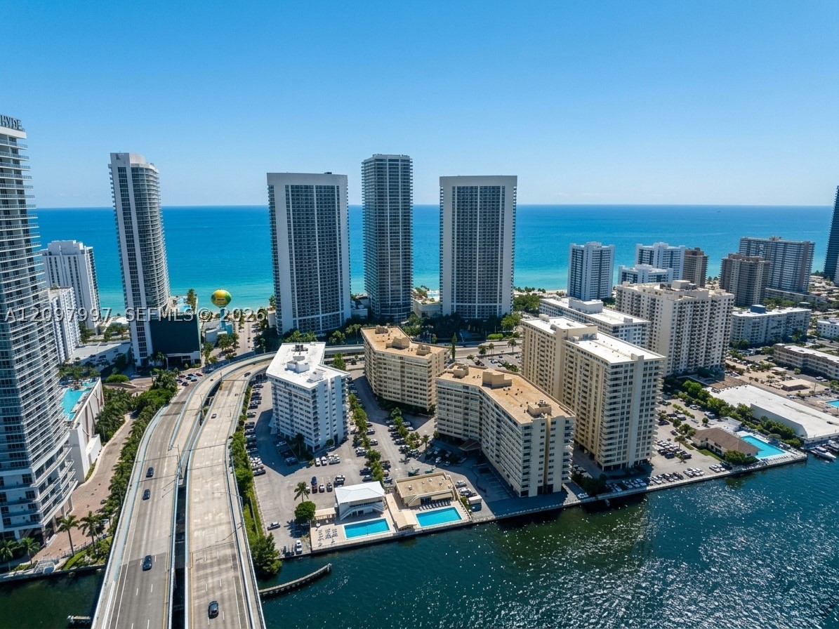 image Beachwalk Condominium56