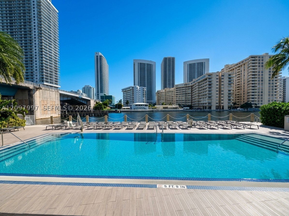 image Beachwalk Condominium61
