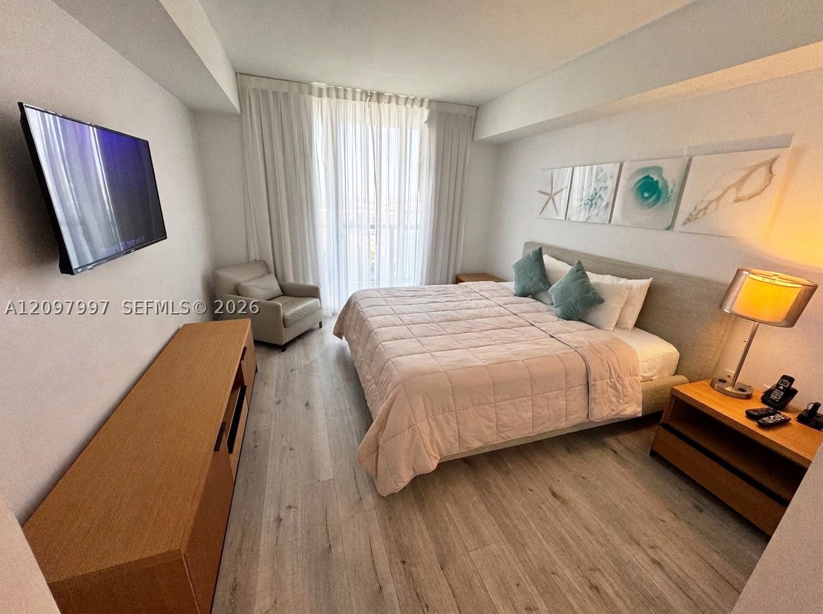 image Beachwalk Condominium8