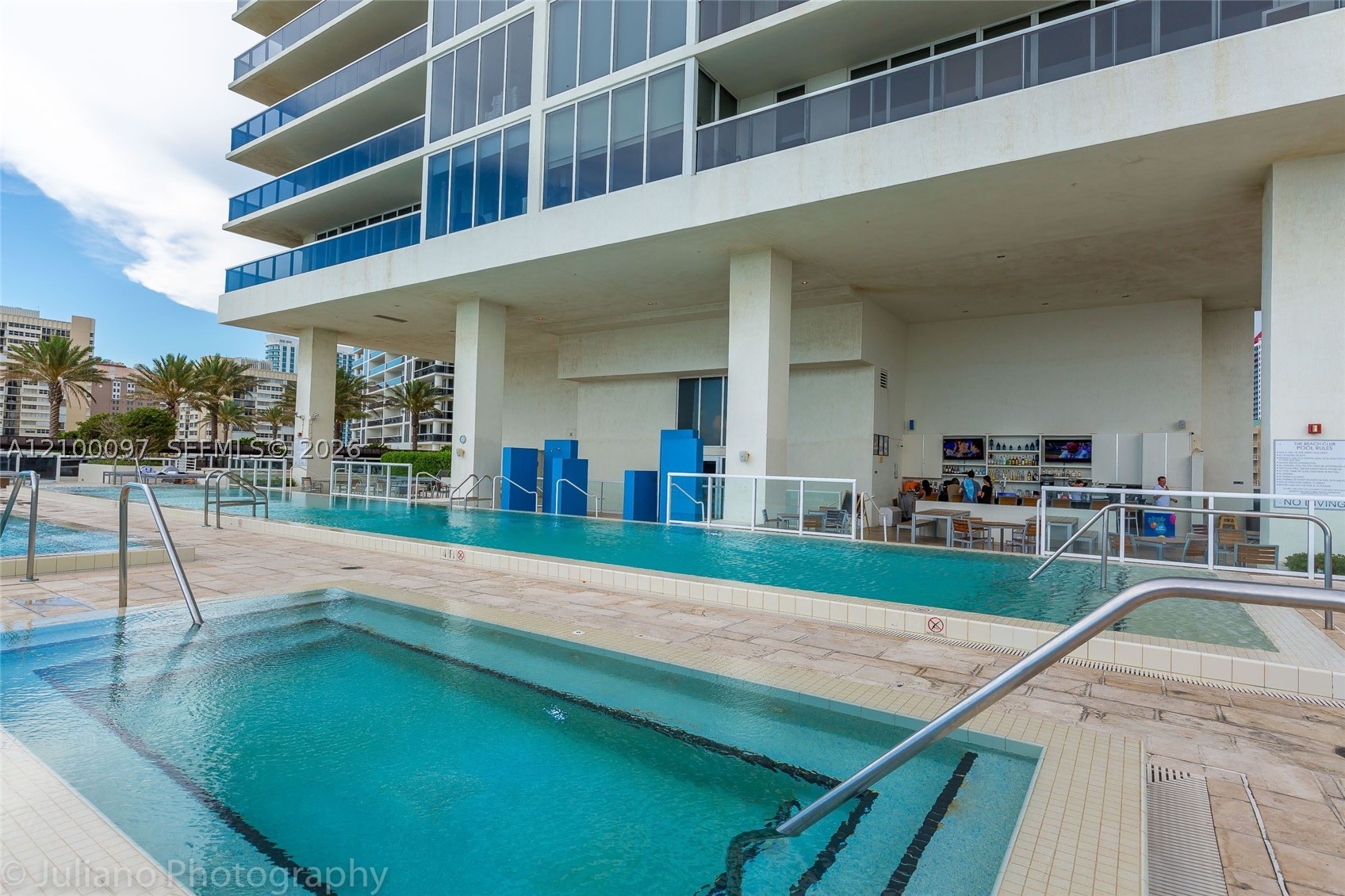 image Beach Club 221