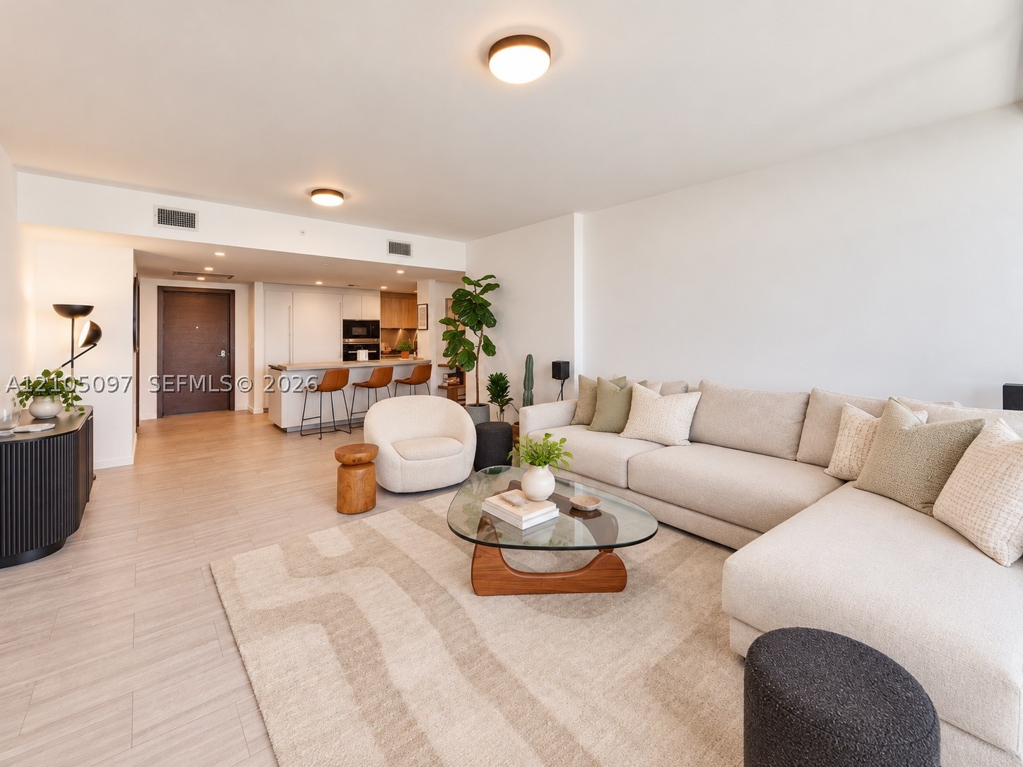 1000 Brickell Plz #4706 Miami, FL 33131