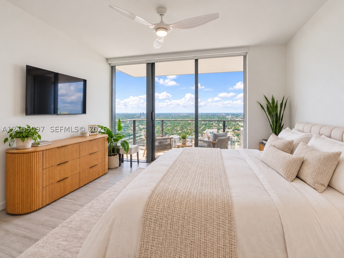 1000 Brickell Plz #4706 Miami, FL 33131