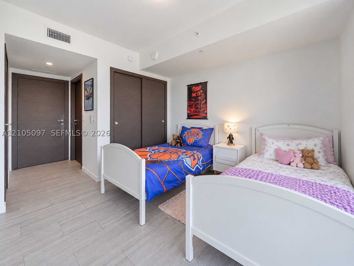 1000 Brickell Plz #4706 Miami, FL 33131