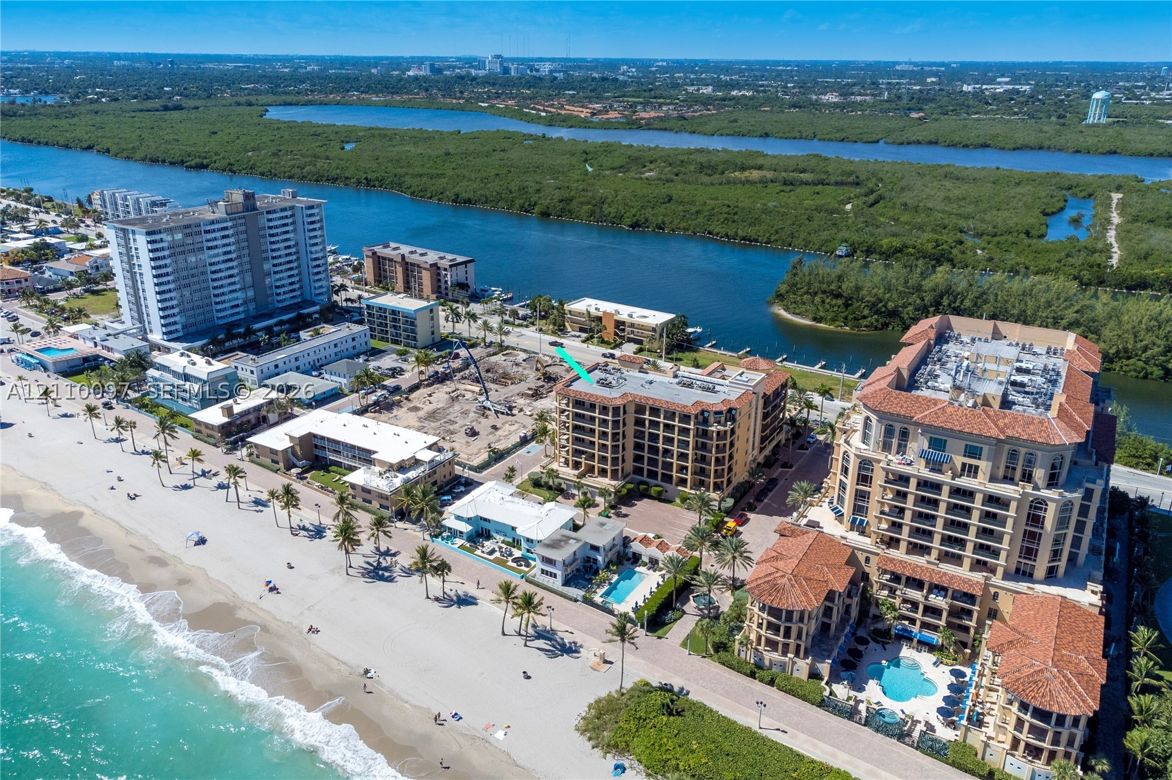 3415 N Ocean Dr #401