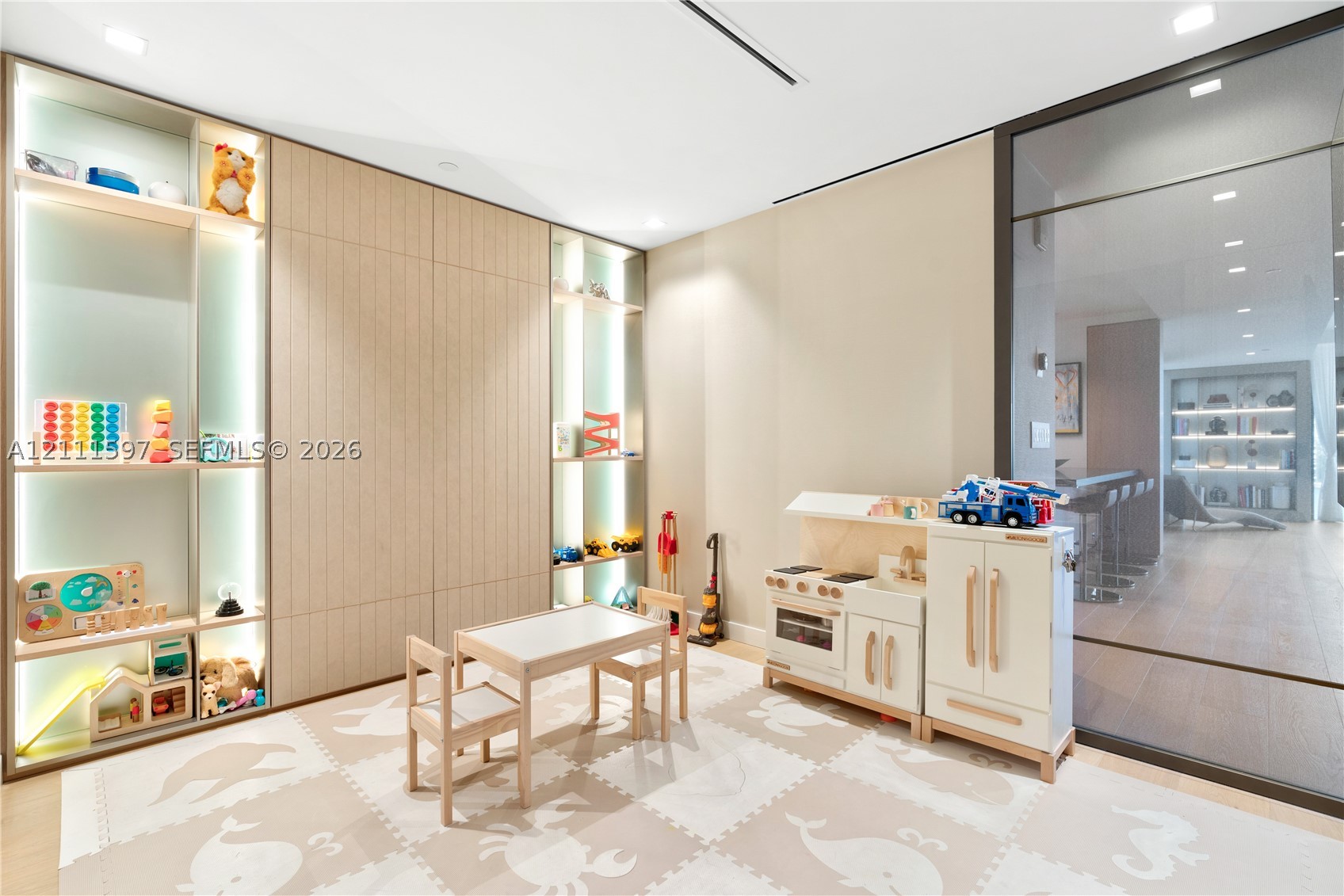 6800 Fisher Is Dr #6843 Miami Beach, FL 33109