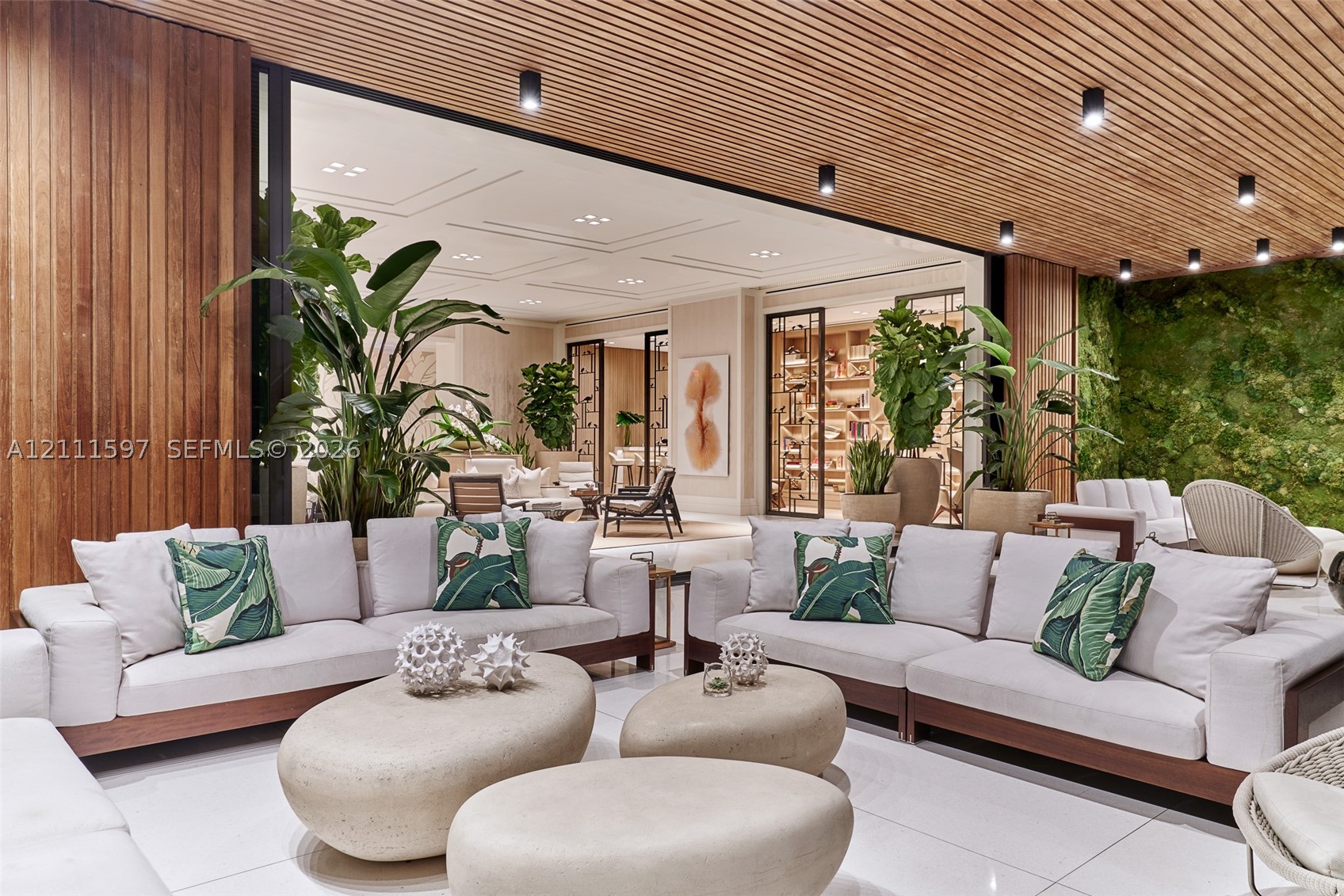 6800 Fisher Is Dr #6843 Miami Beach, FL 33109