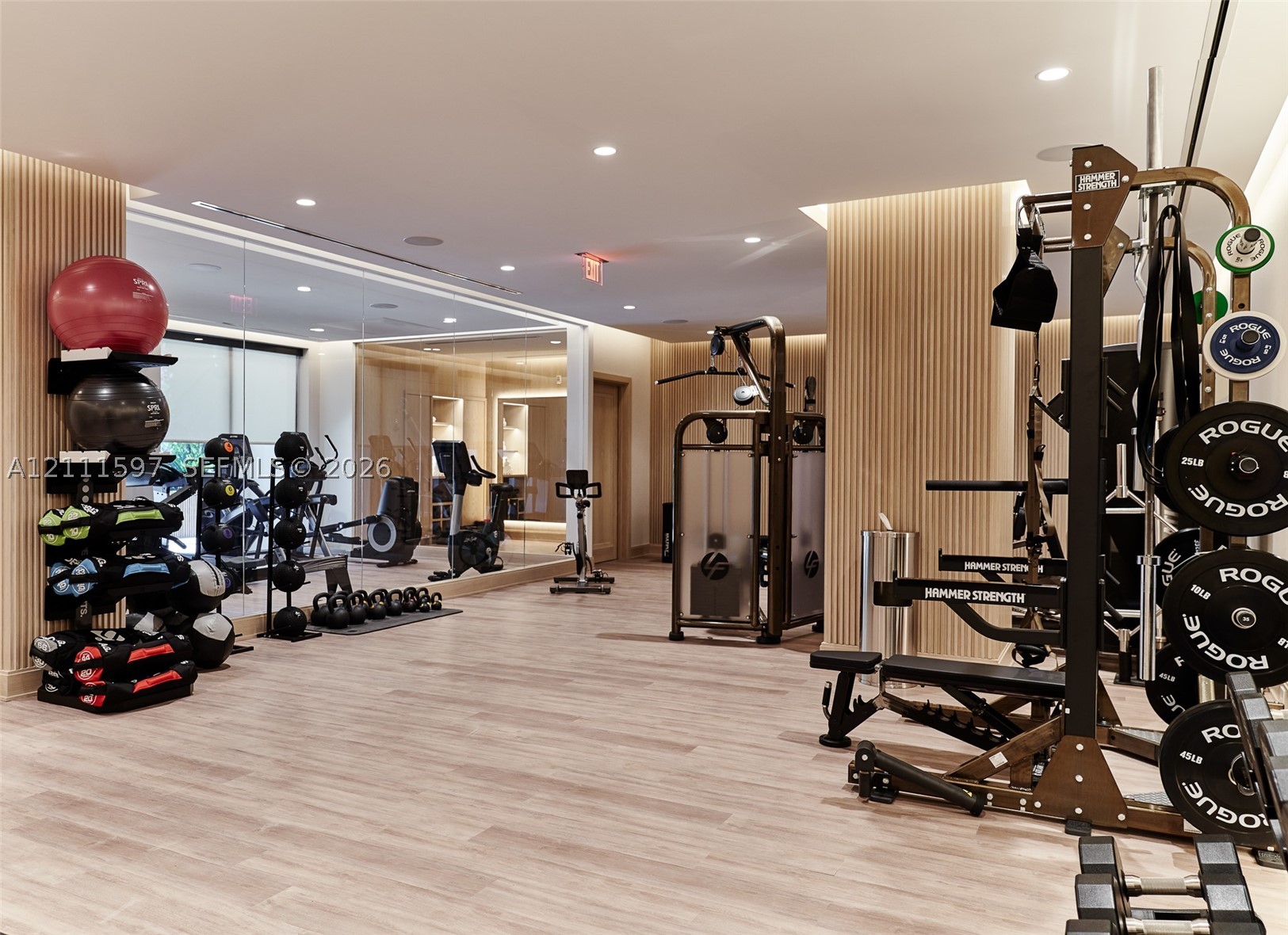 6800 Fisher Is Dr #6843 Miami Beach, FL 33109