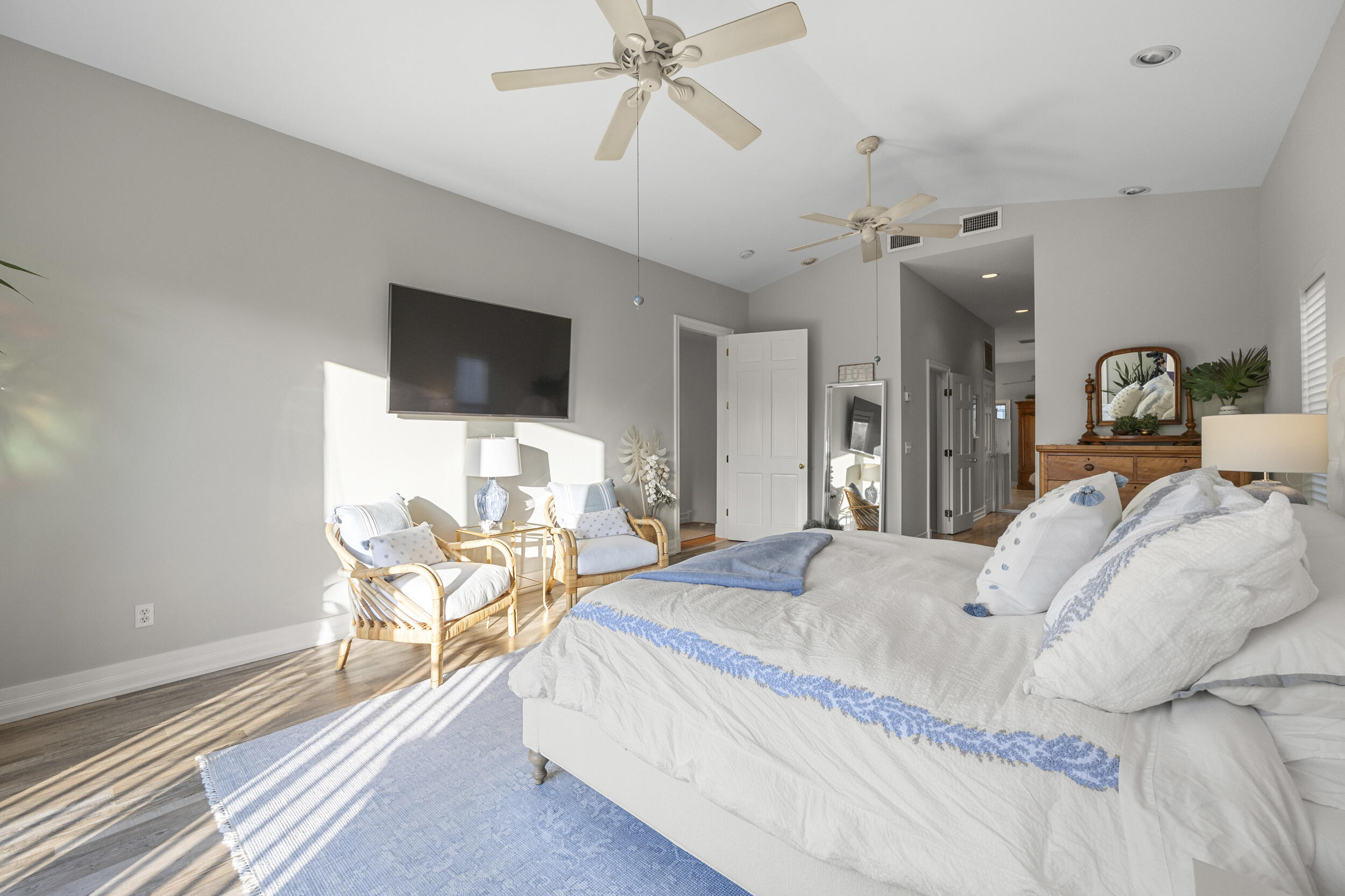 122 Lighthouse Jupiter Inlet Colony, FL 33469