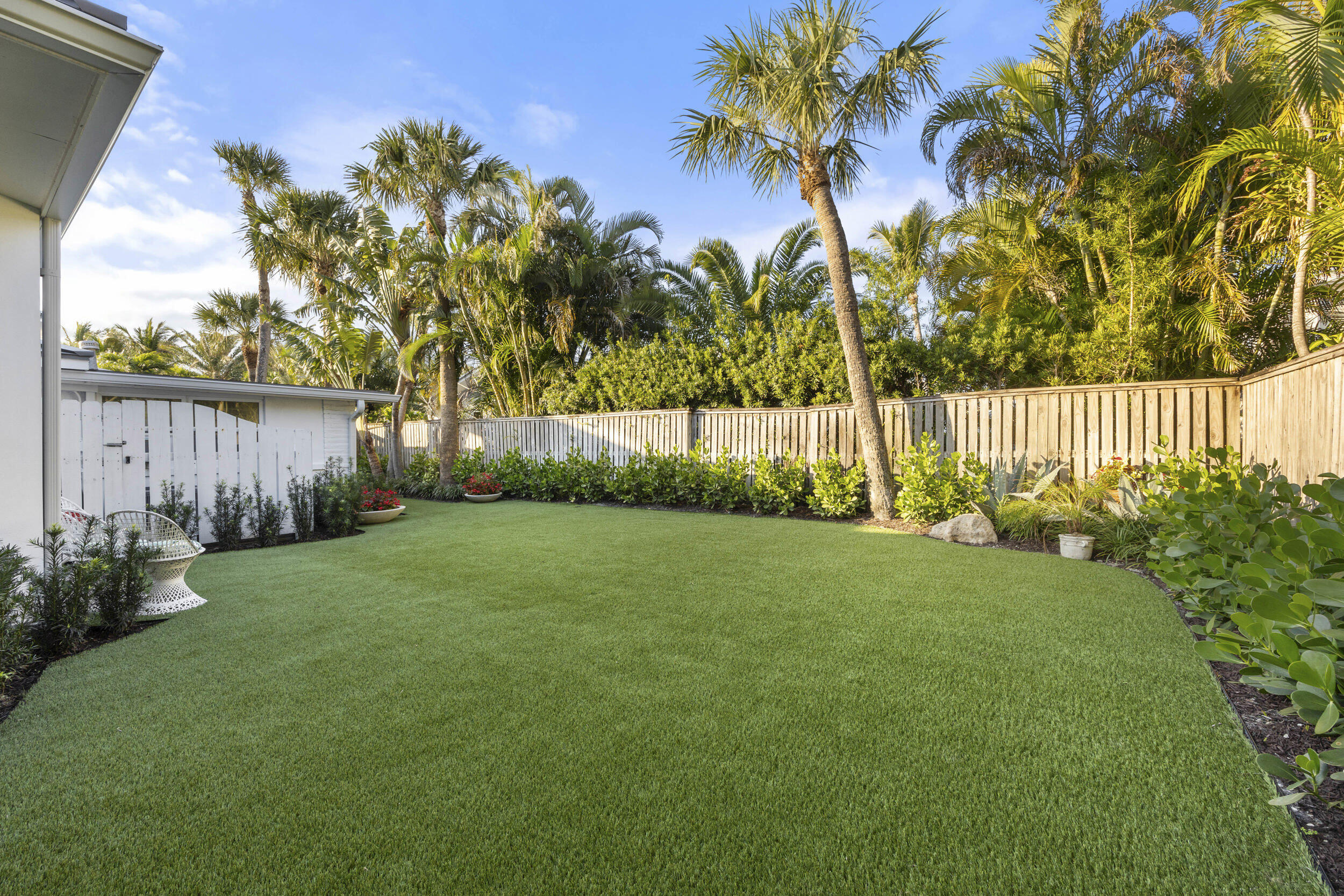 122 Lighthouse Jupiter Inlet Colony, FL 33469