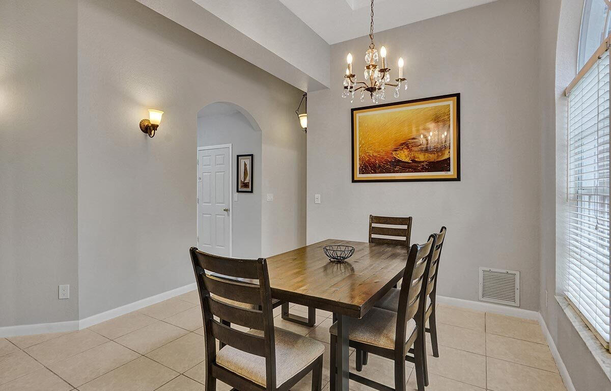 2105 SW 12th Fort Lauderdale, FL 33315