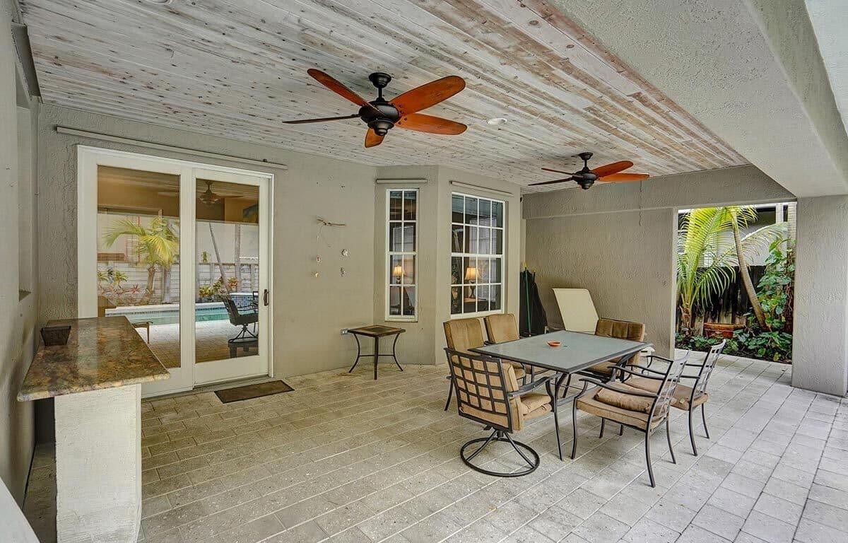 2105 SW 12th Fort Lauderdale, FL 33315