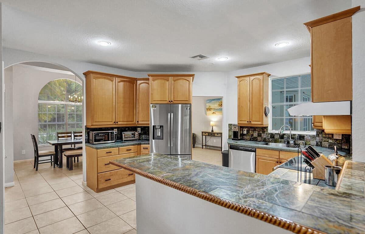 2105 SW 12th Fort Lauderdale, FL 33315