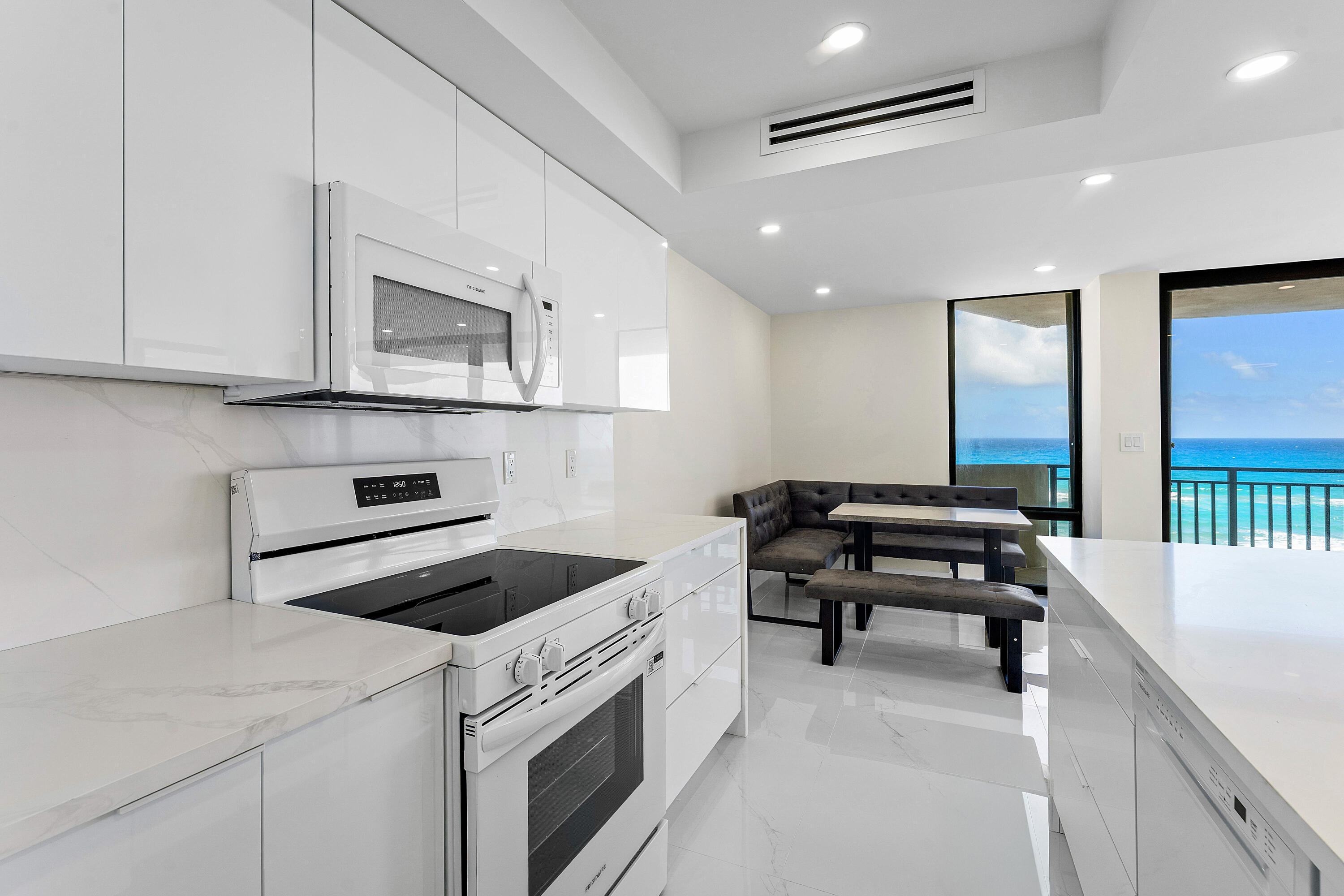 5460 N Ocean #5b Singer Island, FL 33404