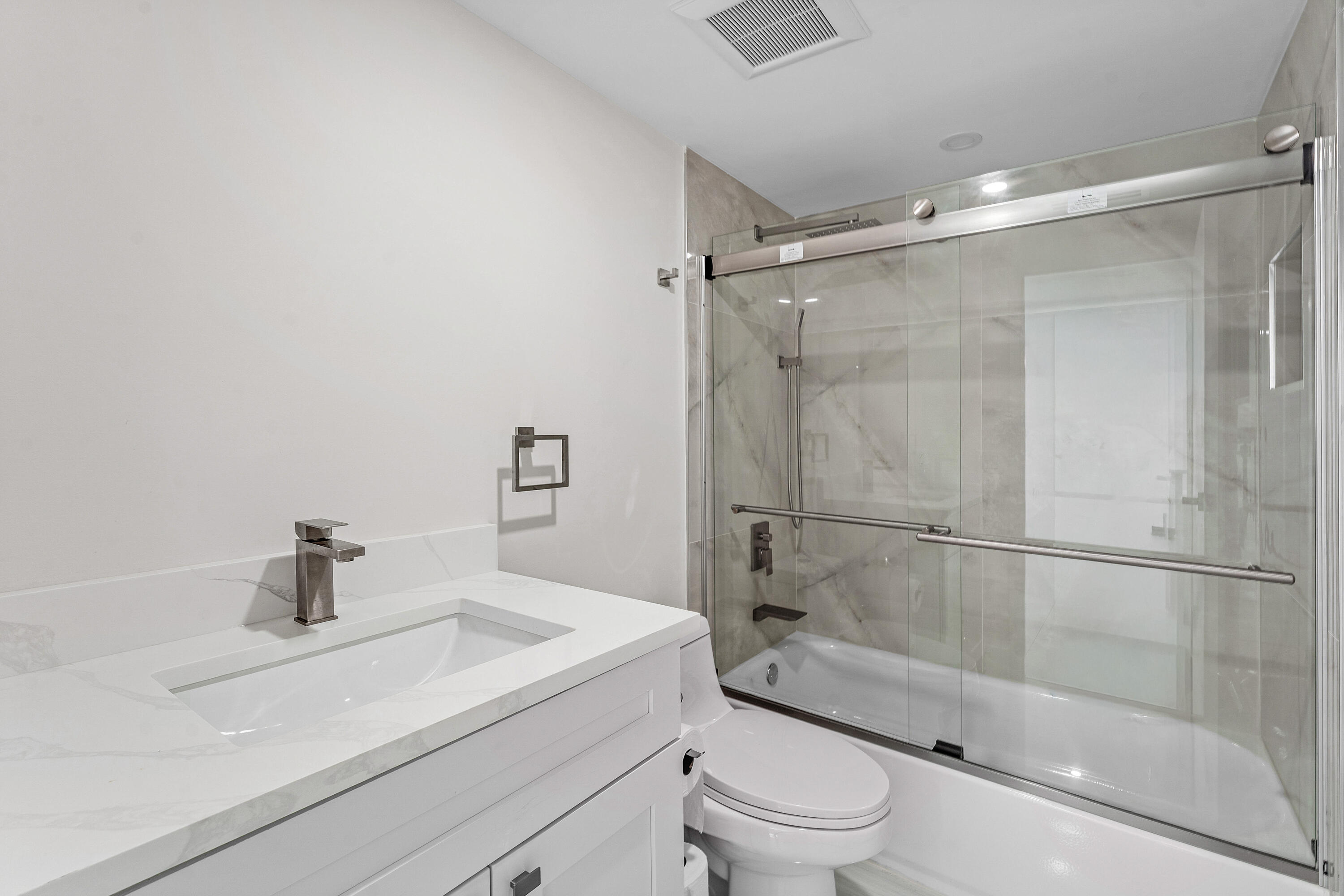 5460 N Ocean #5b Singer Island, FL 33404