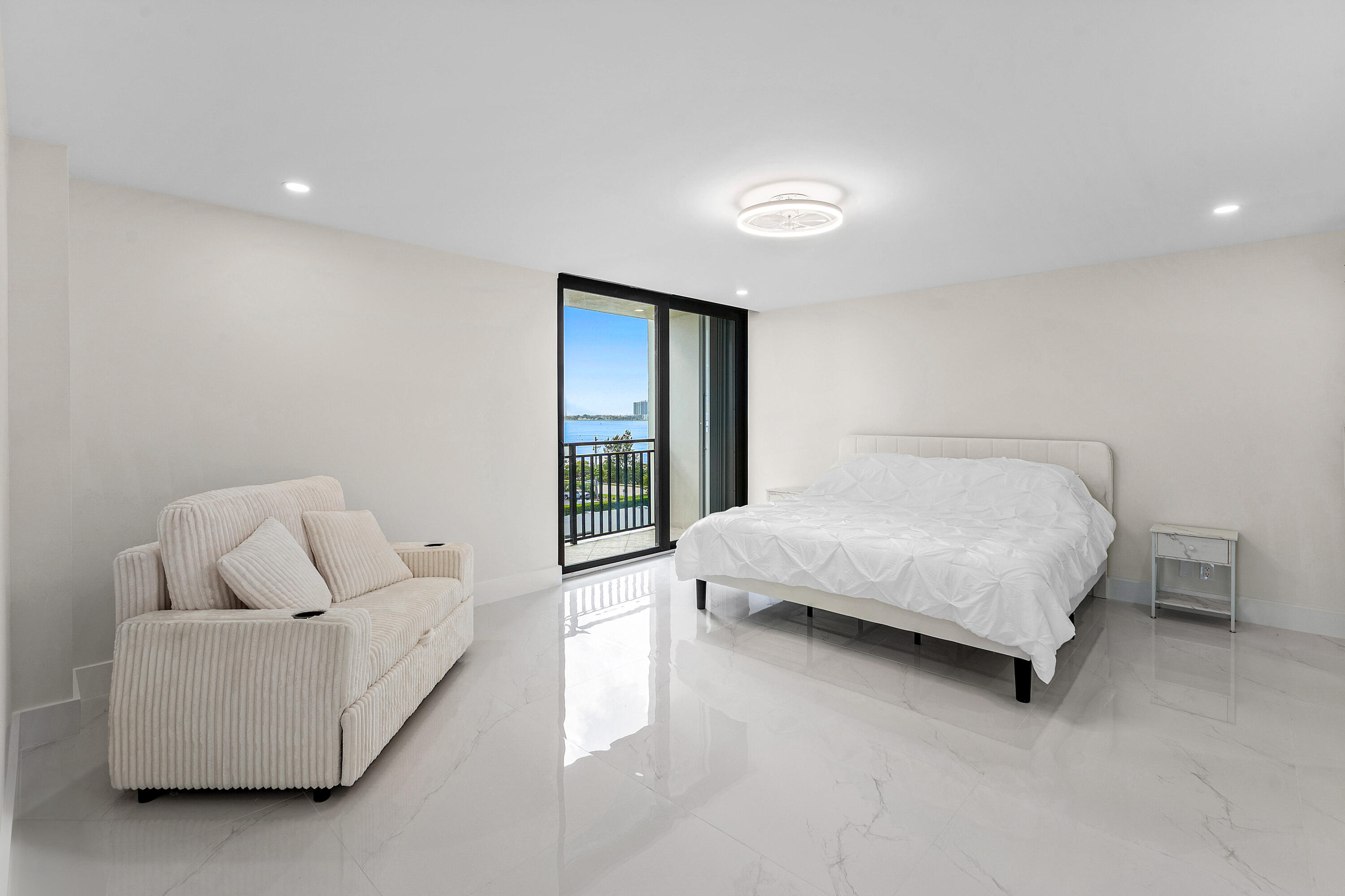 5460 N Ocean #5b Singer Island, FL 33404