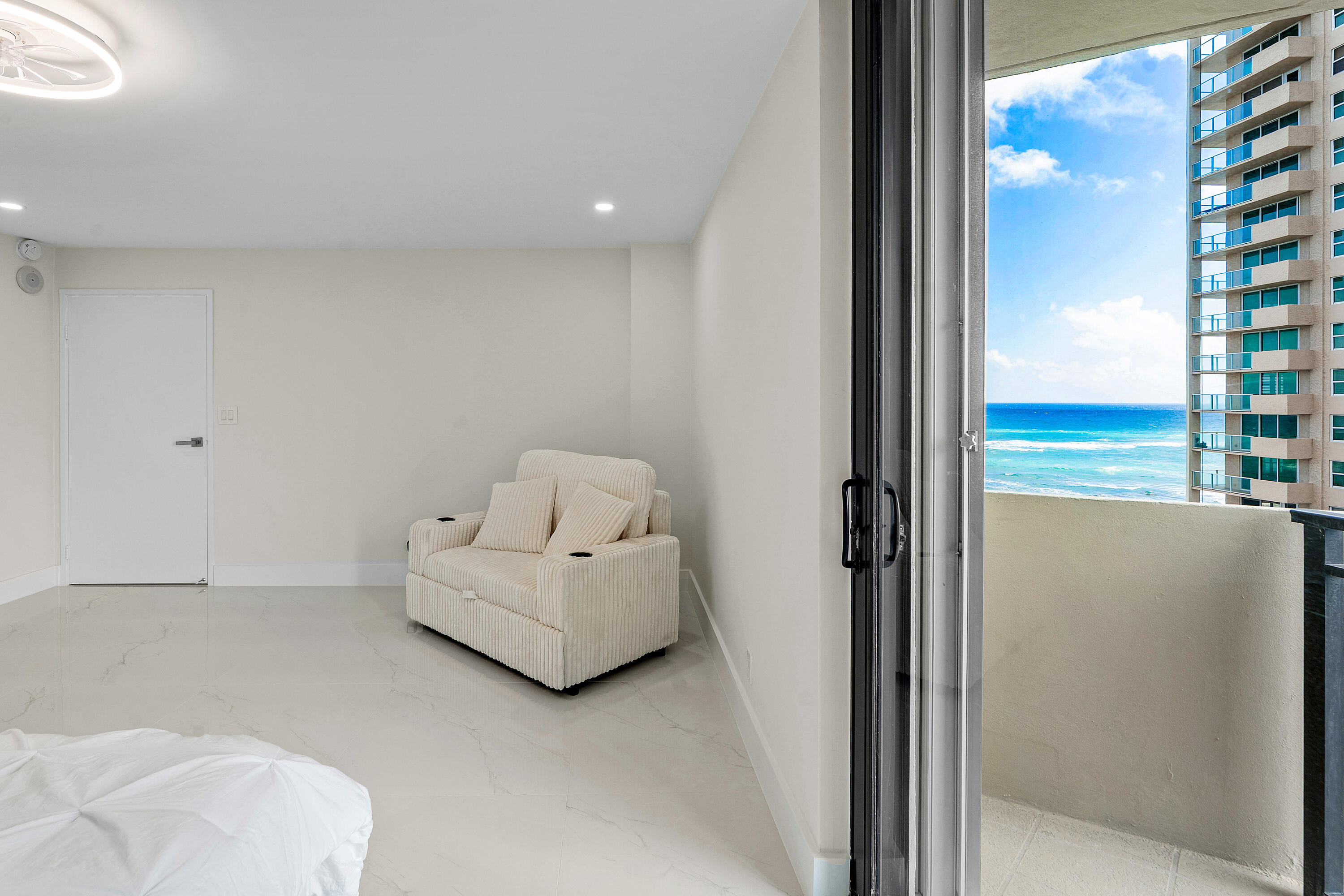 5460 N Ocean #5b Singer Island, FL 33404