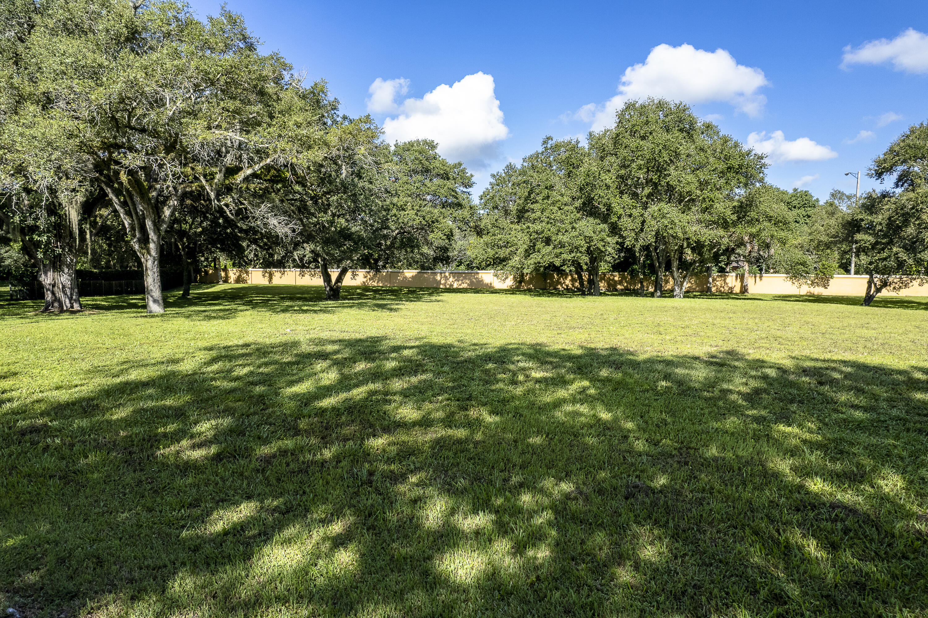 9900 Winding Rdg Ln Davie, FL 33324