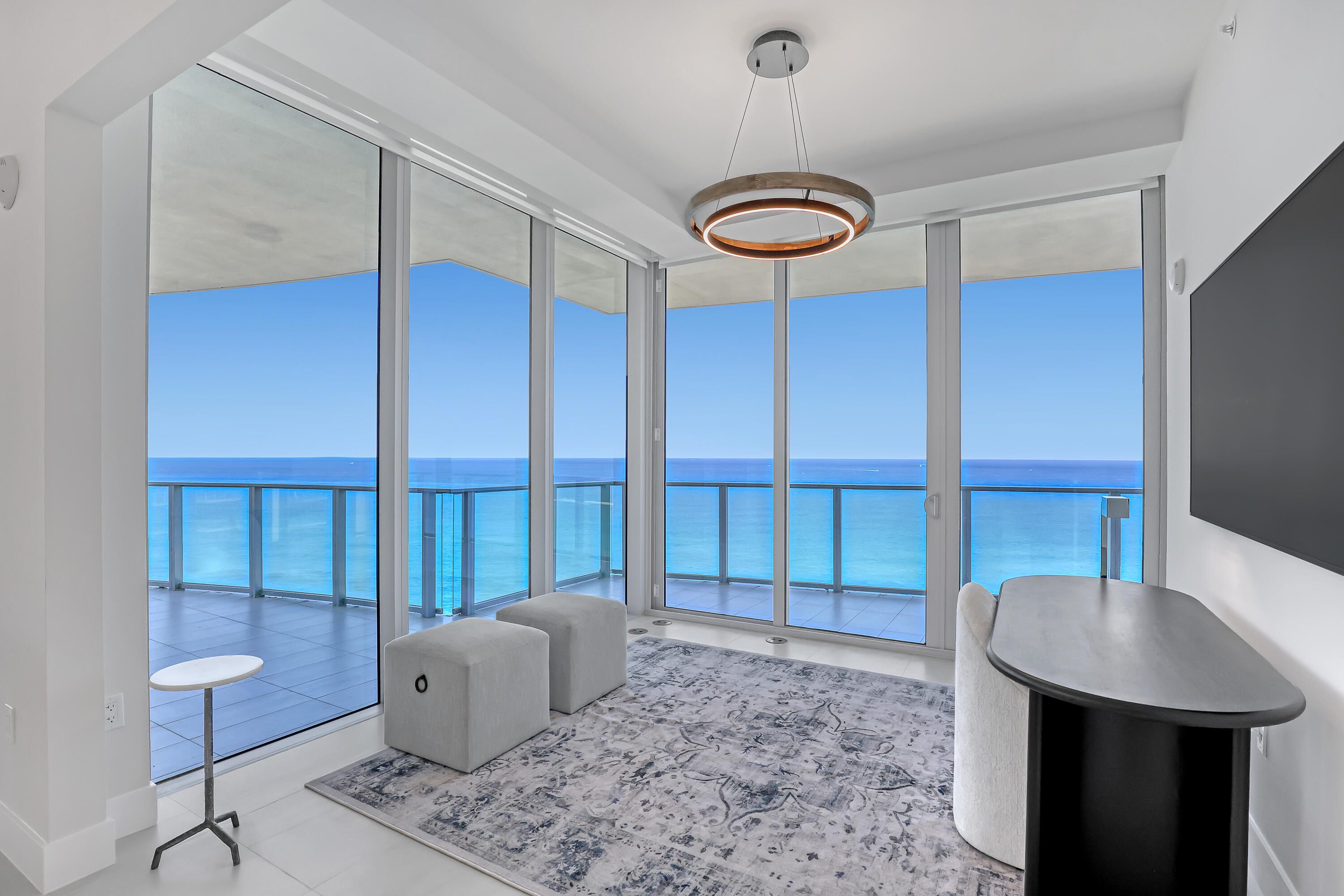 3100 N Ocean #H-1703 Riviera Beach, FL 33404