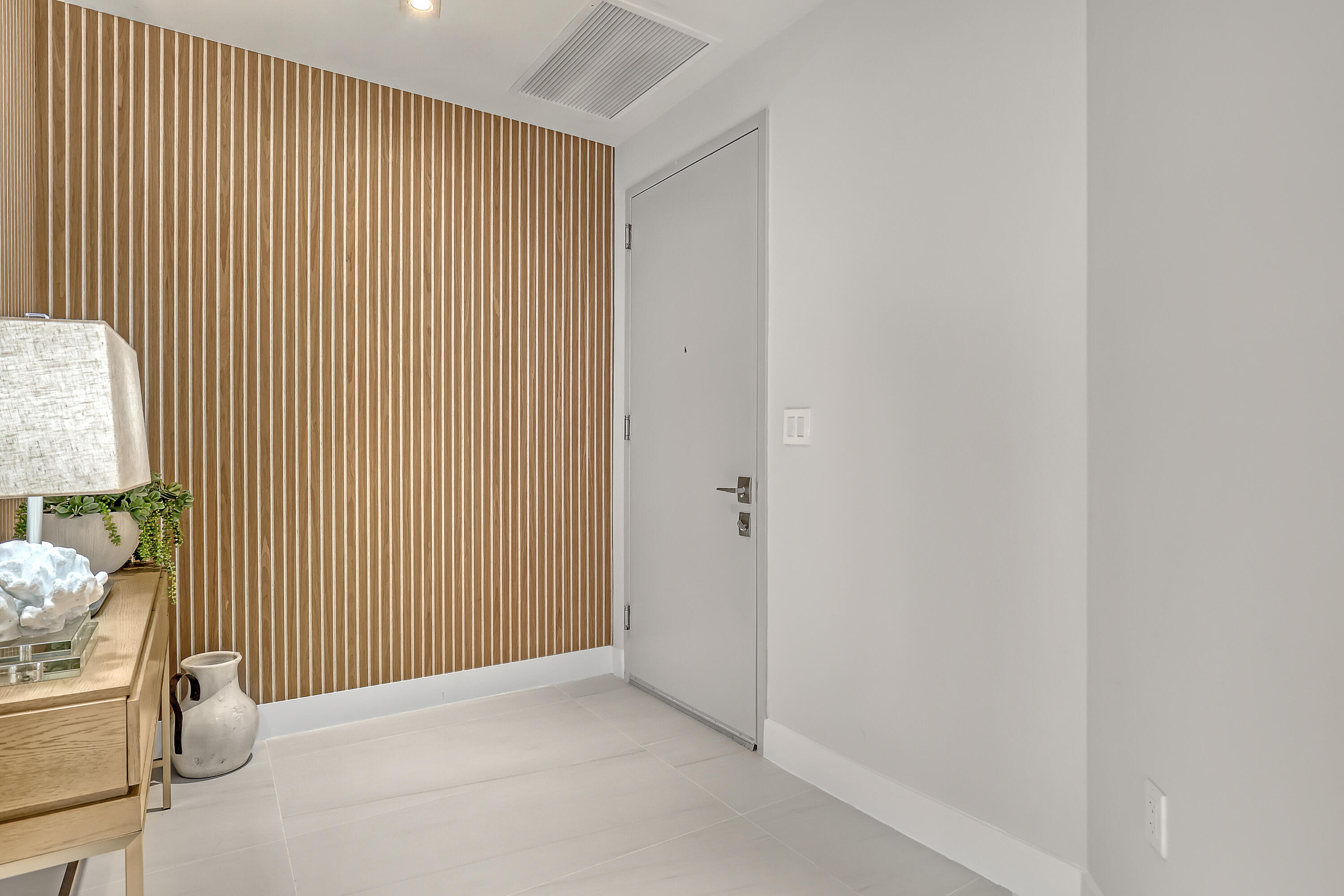 3100 N Ocean #H-1703 Riviera Beach, FL 33404