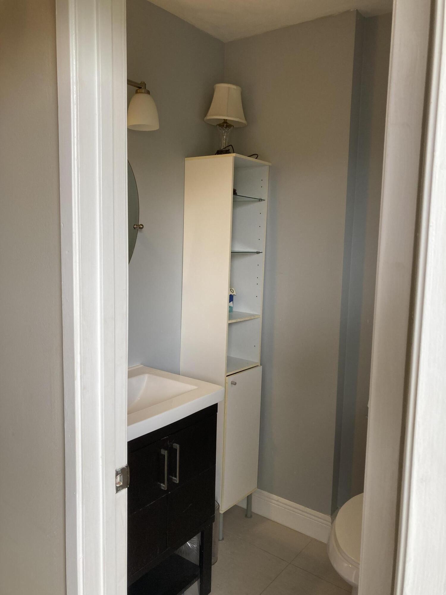 500 NE 14th #404 Hallandale Beach, FL 33009