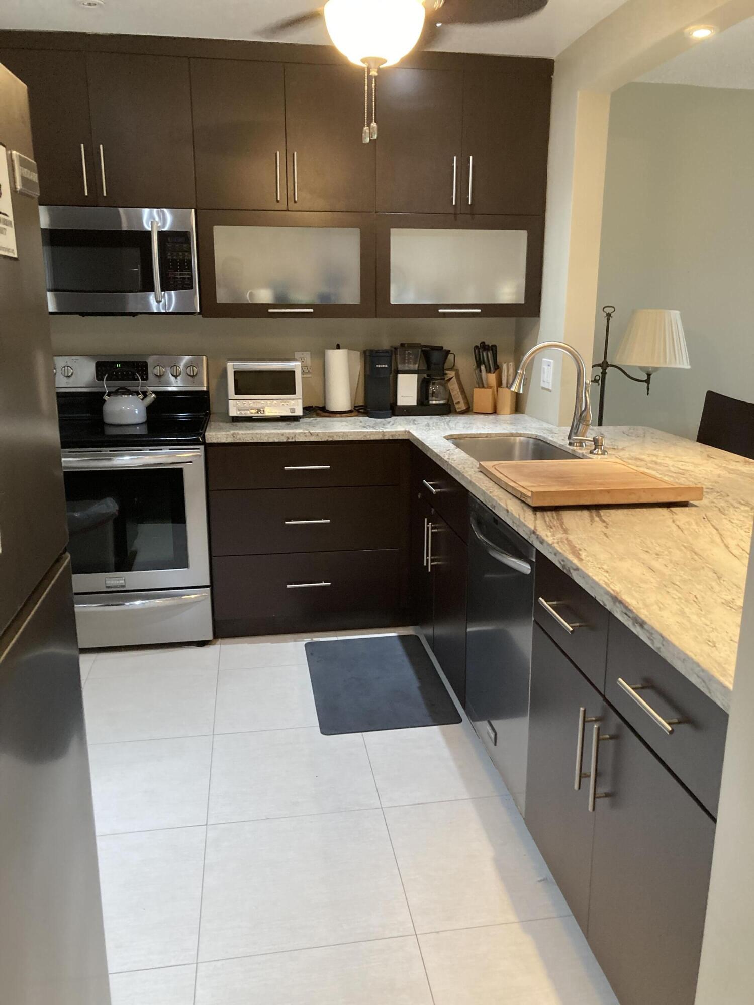 500 NE 14th #404 Hallandale Beach, FL 33009