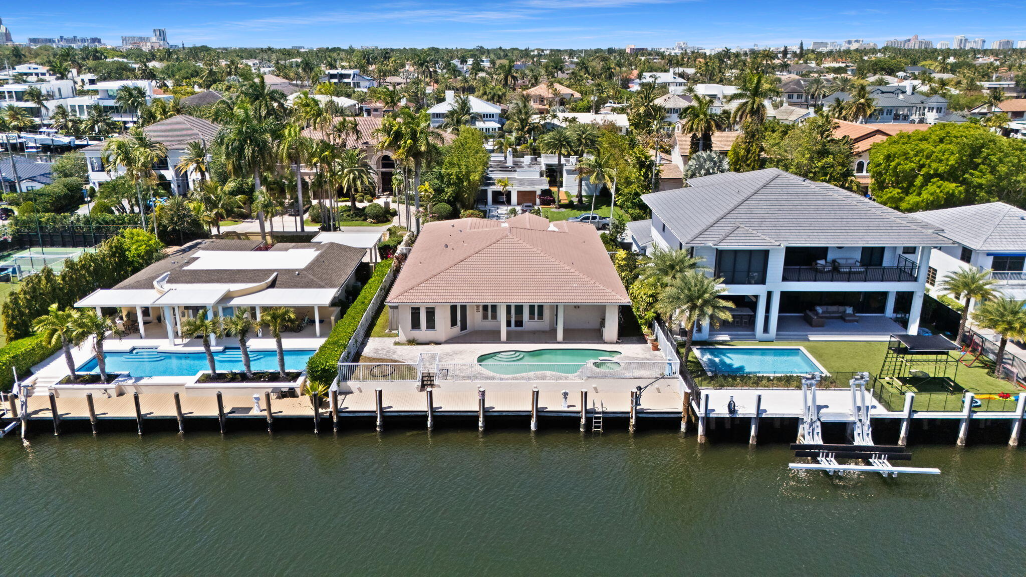 1630 SE 11th Fort Lauderdale, FL 33316