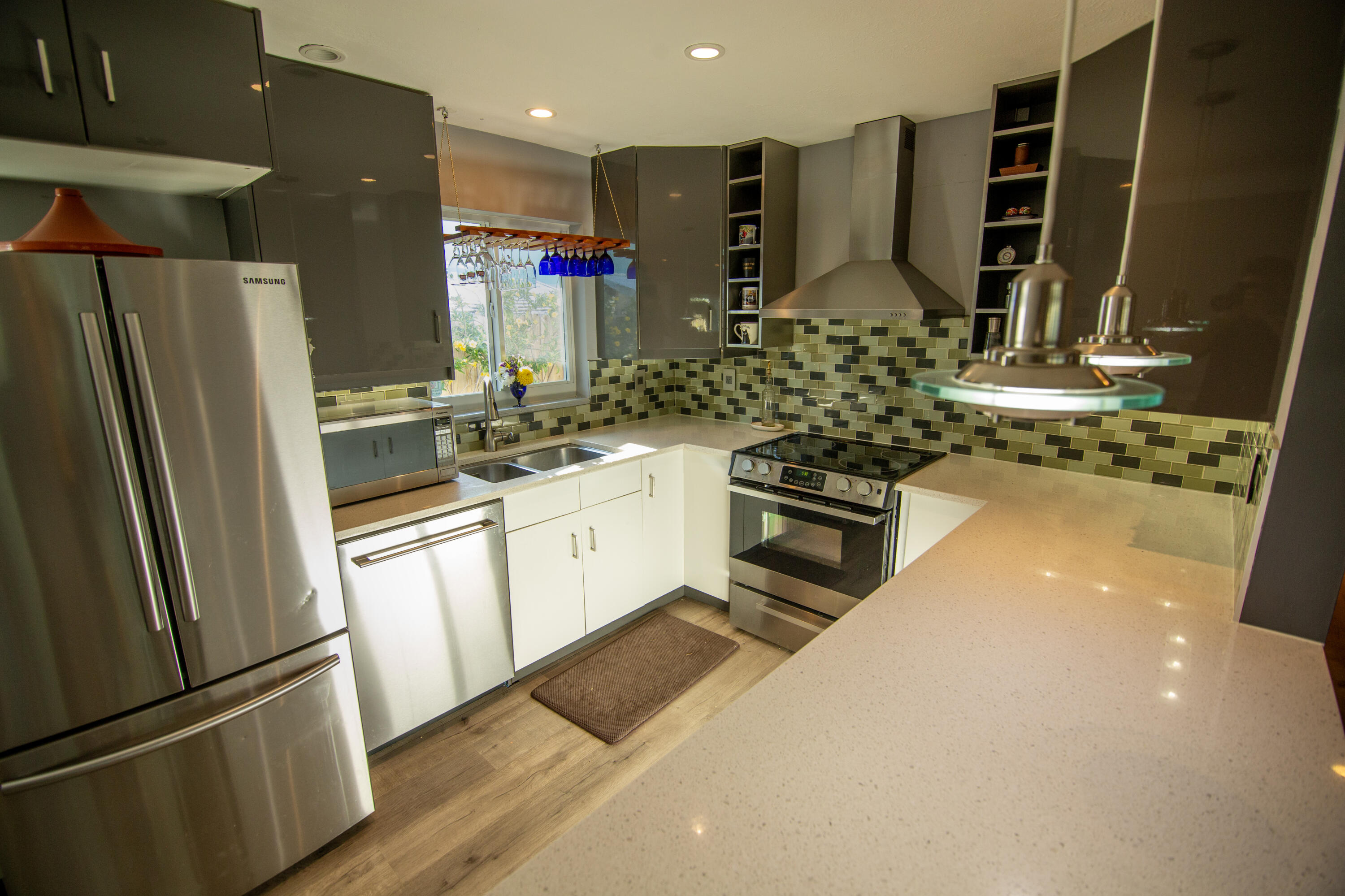 917 NE 18th Fort Lauderdale, FL 33305