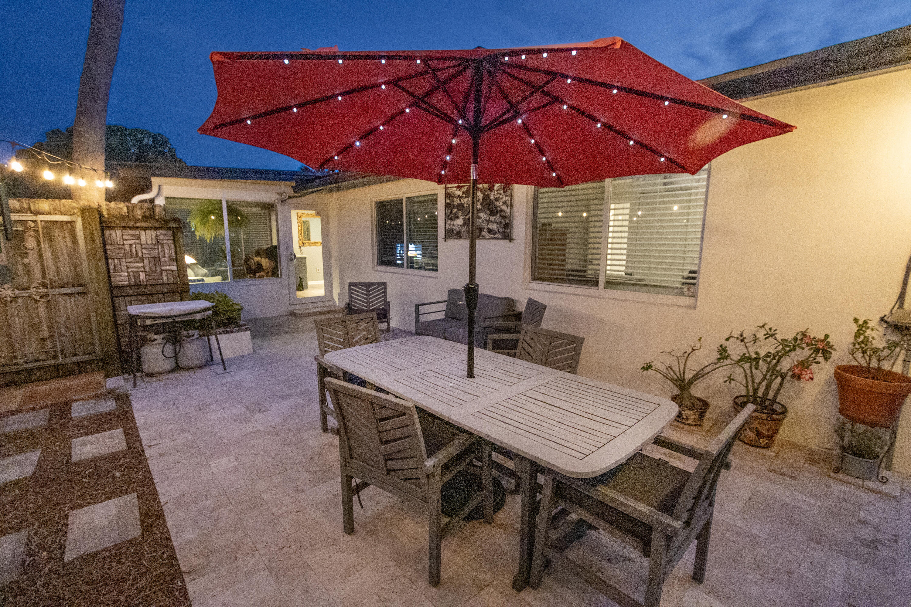 917 NE 18th Fort Lauderdale, FL 33305