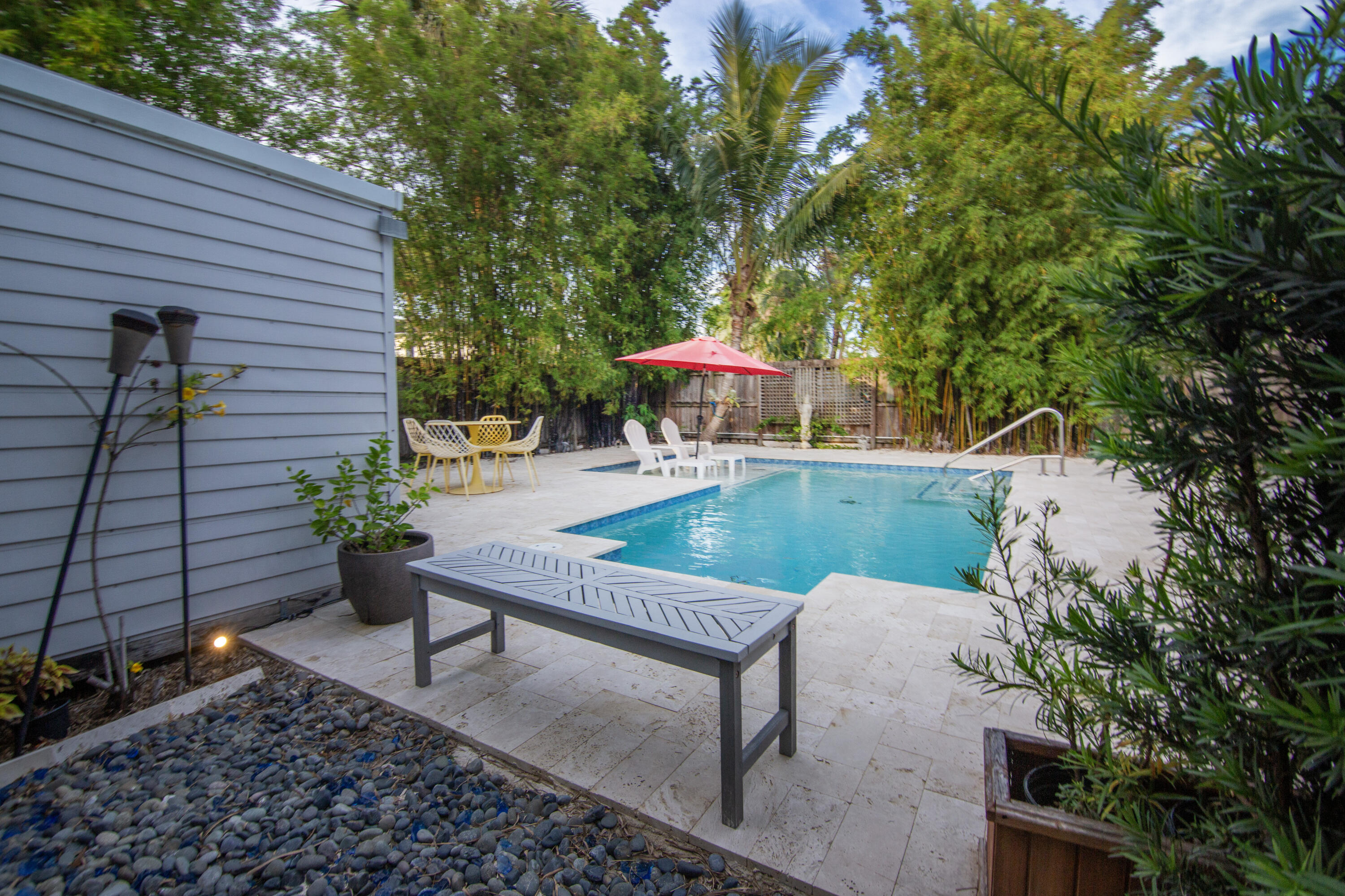 917 NE 18th Fort Lauderdale, FL 33305