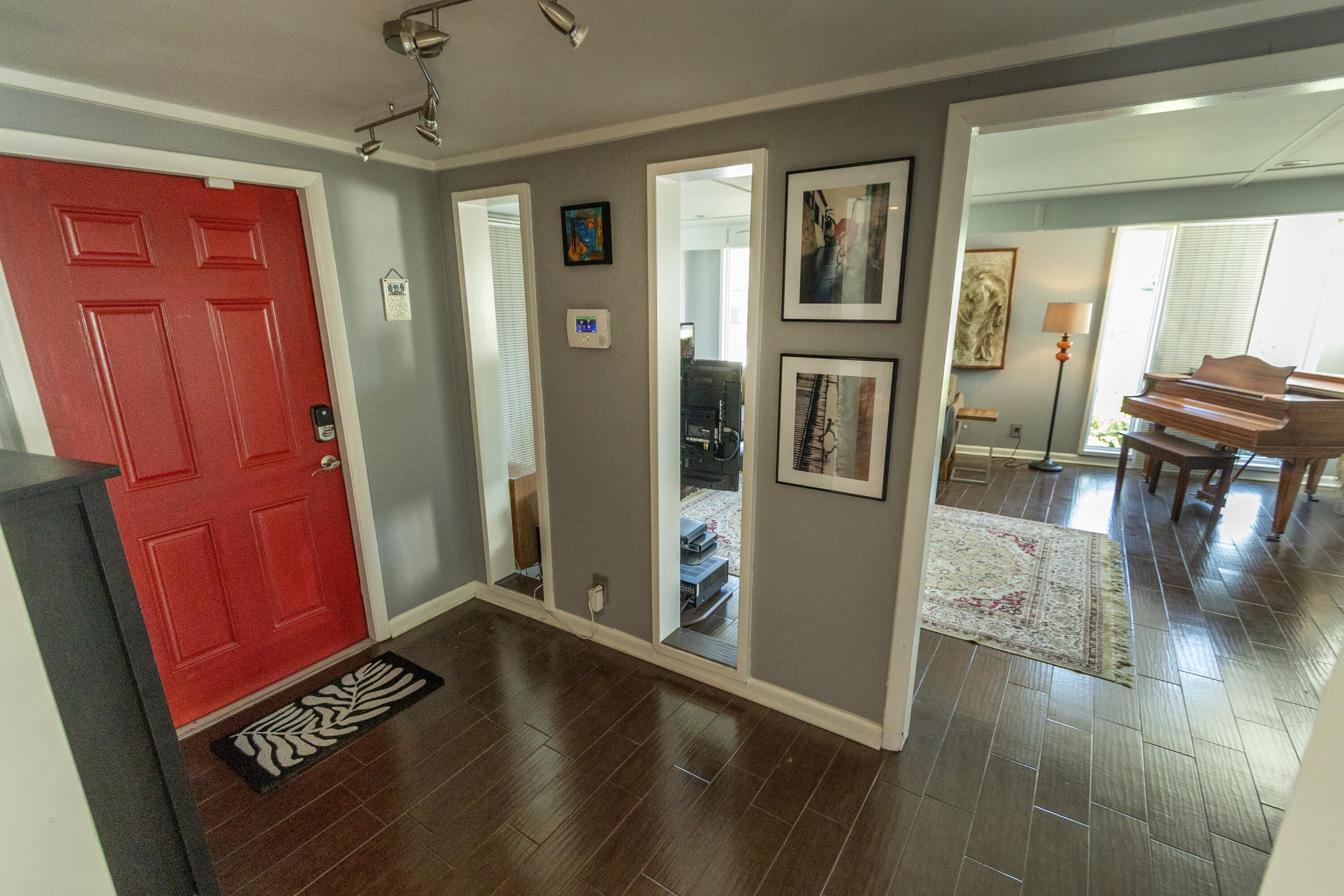 917 NE 18th Fort Lauderdale, FL 33305