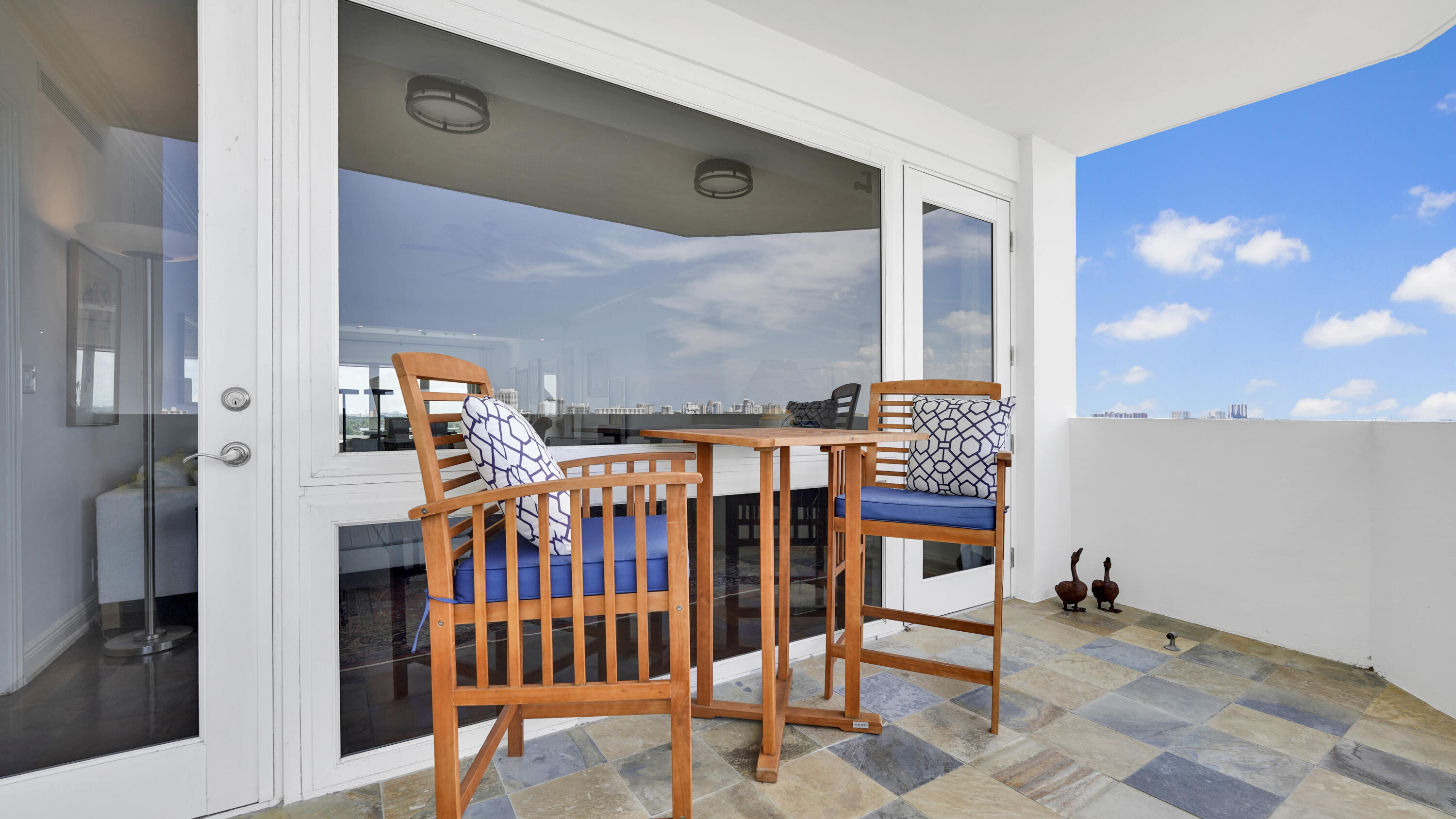 333 Sunset #708 Fort Lauderdale, FL 33301