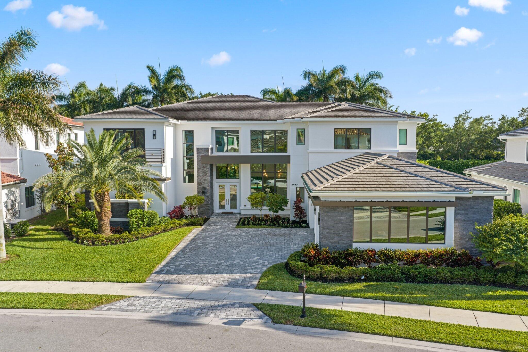 2702 NW 71st