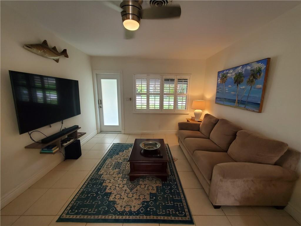 3204 NE 6th #1-2 Pompano Beach, FL 33062