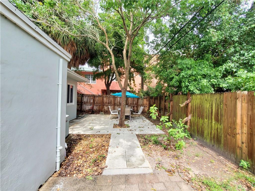 3204 NE 6th #1-2 Pompano Beach, FL 33062
