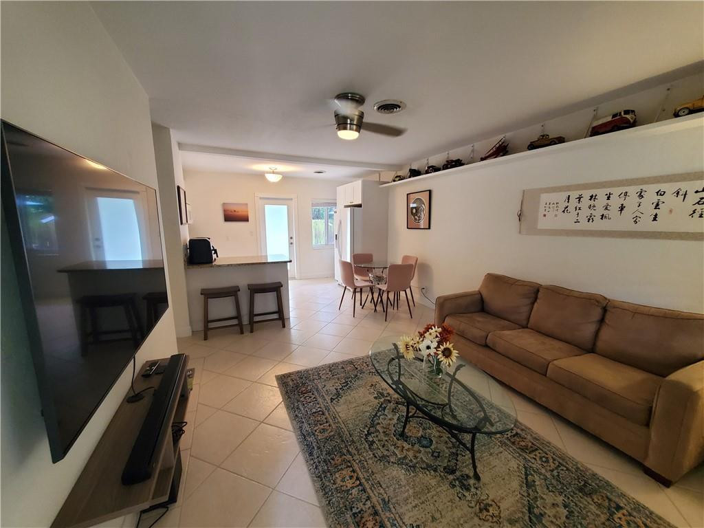 3204 NE 6th #1-2 Pompano Beach, FL 33062