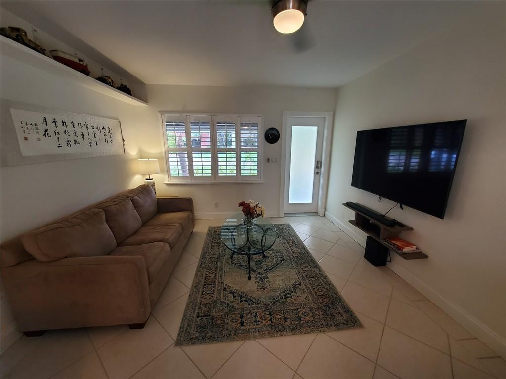 3204 NE 6th #1-2 Pompano Beach, FL 33062