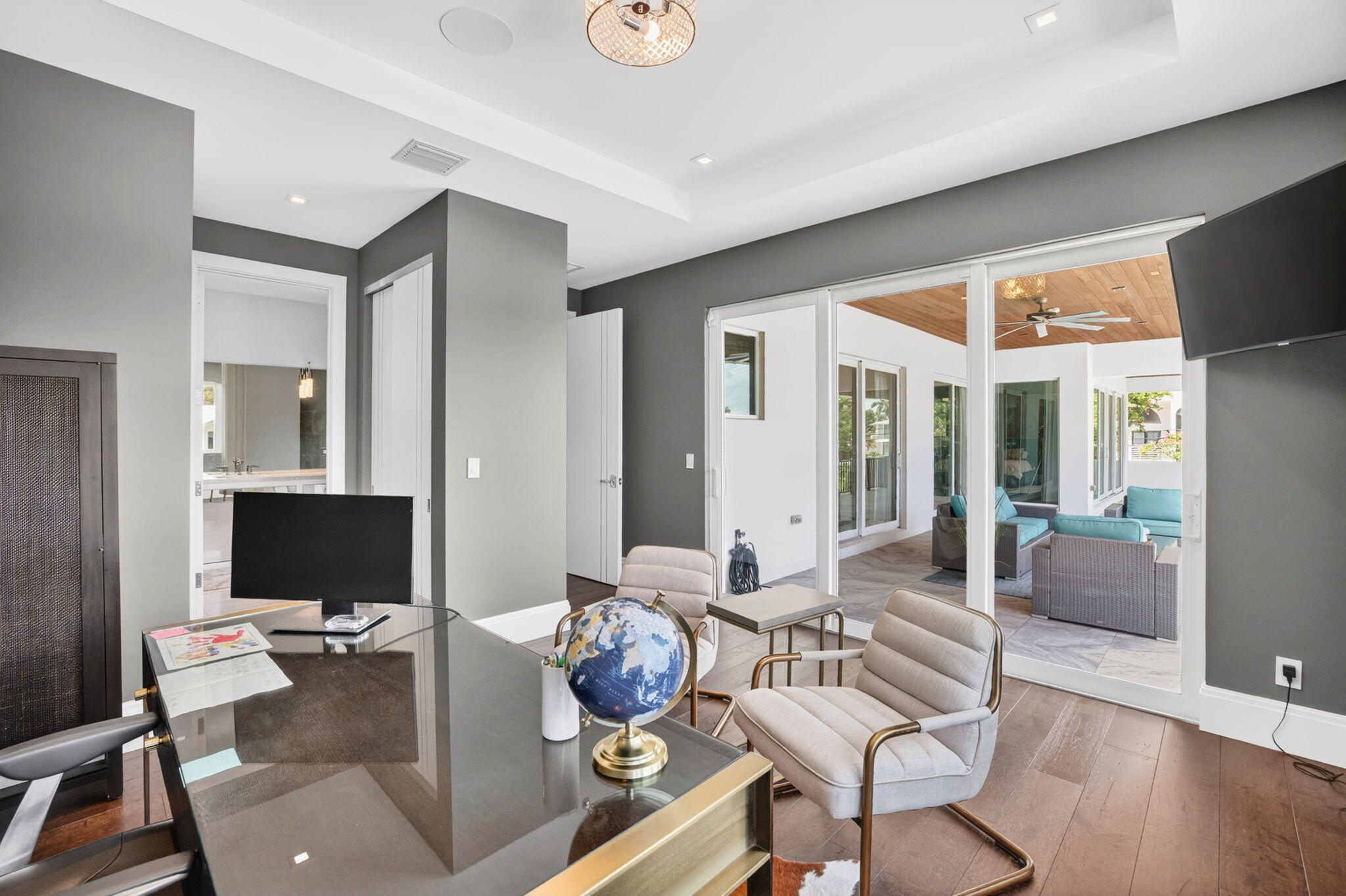 39 Pelican Fort Lauderdale, FL 33301