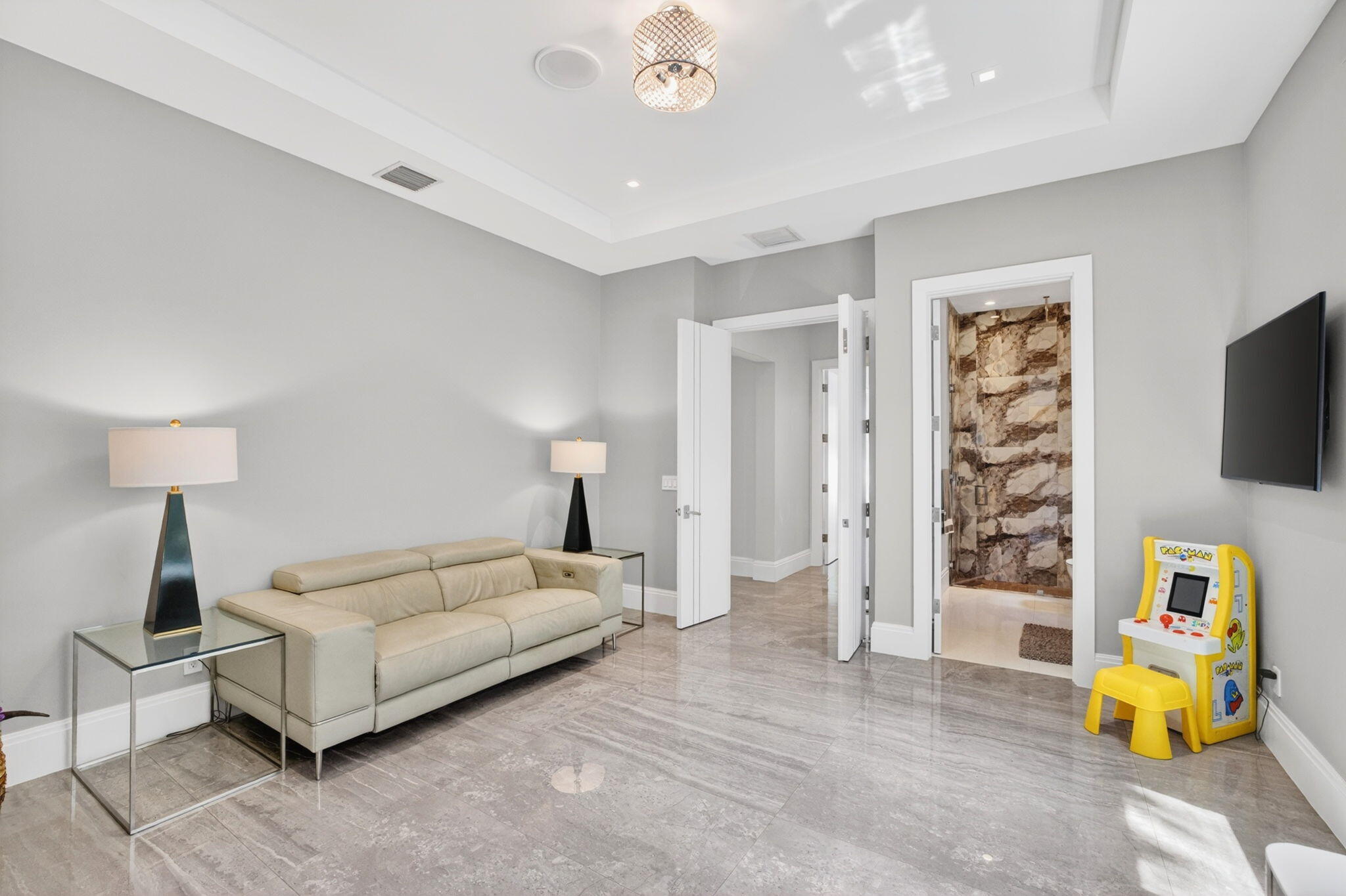 39 Pelican Fort Lauderdale, FL 33301