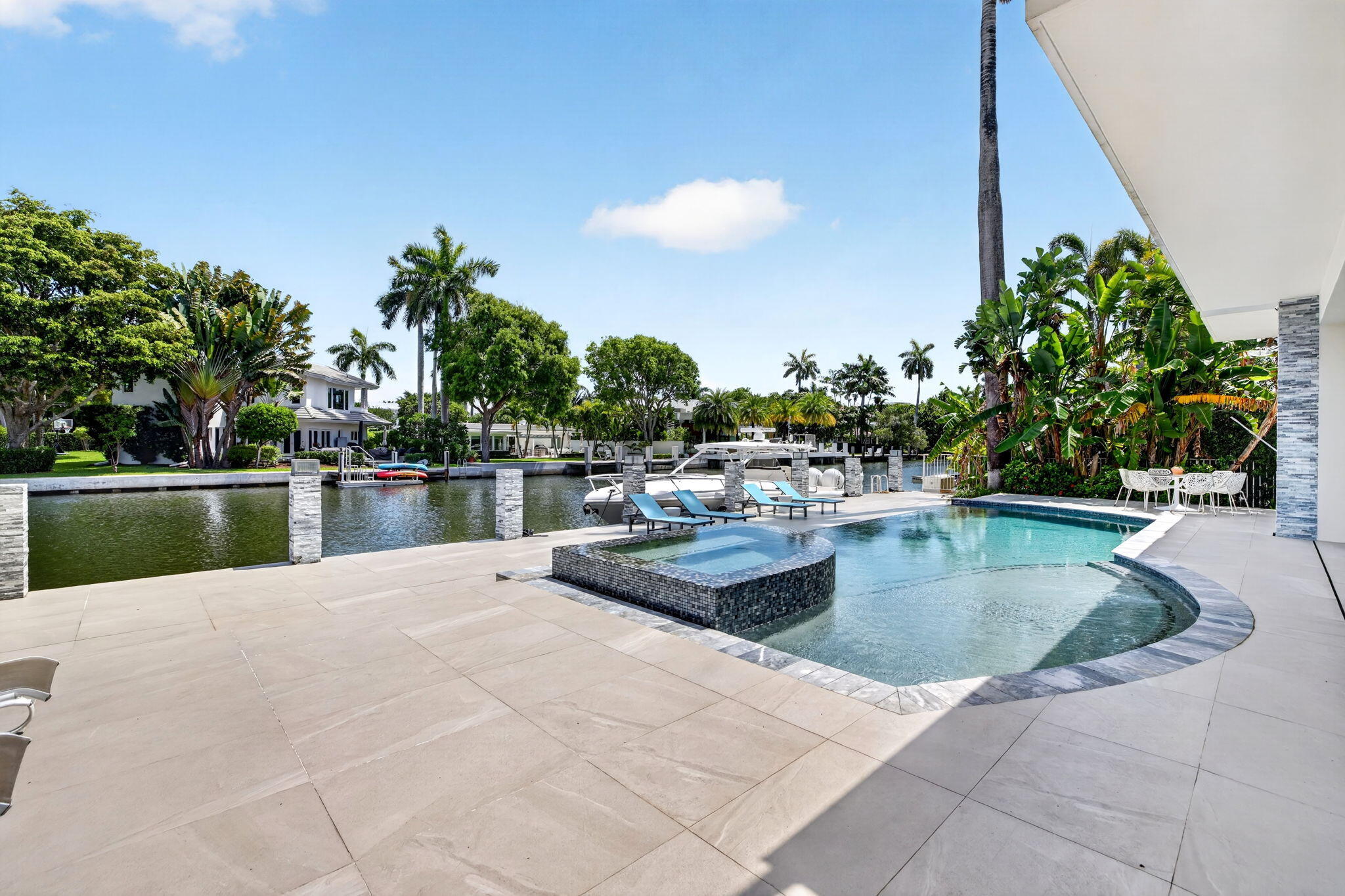 39 Pelican Fort Lauderdale, FL 33301