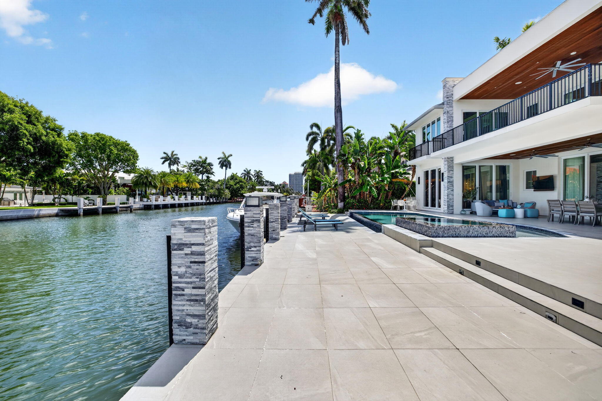 39 Pelican Fort Lauderdale, FL 33301