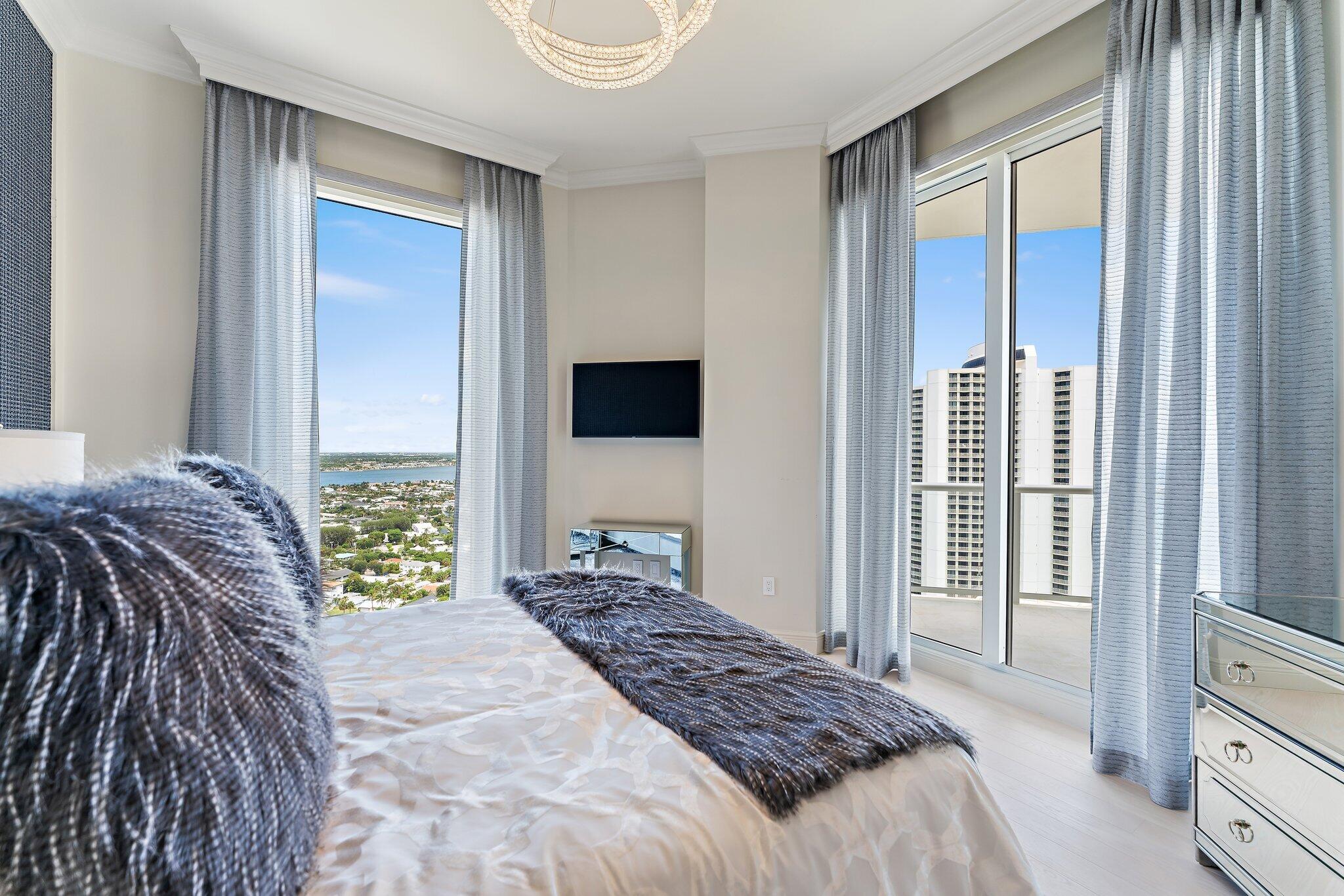 2700 N Ocean #Ph-1b Riviera Beach, FL 33404
