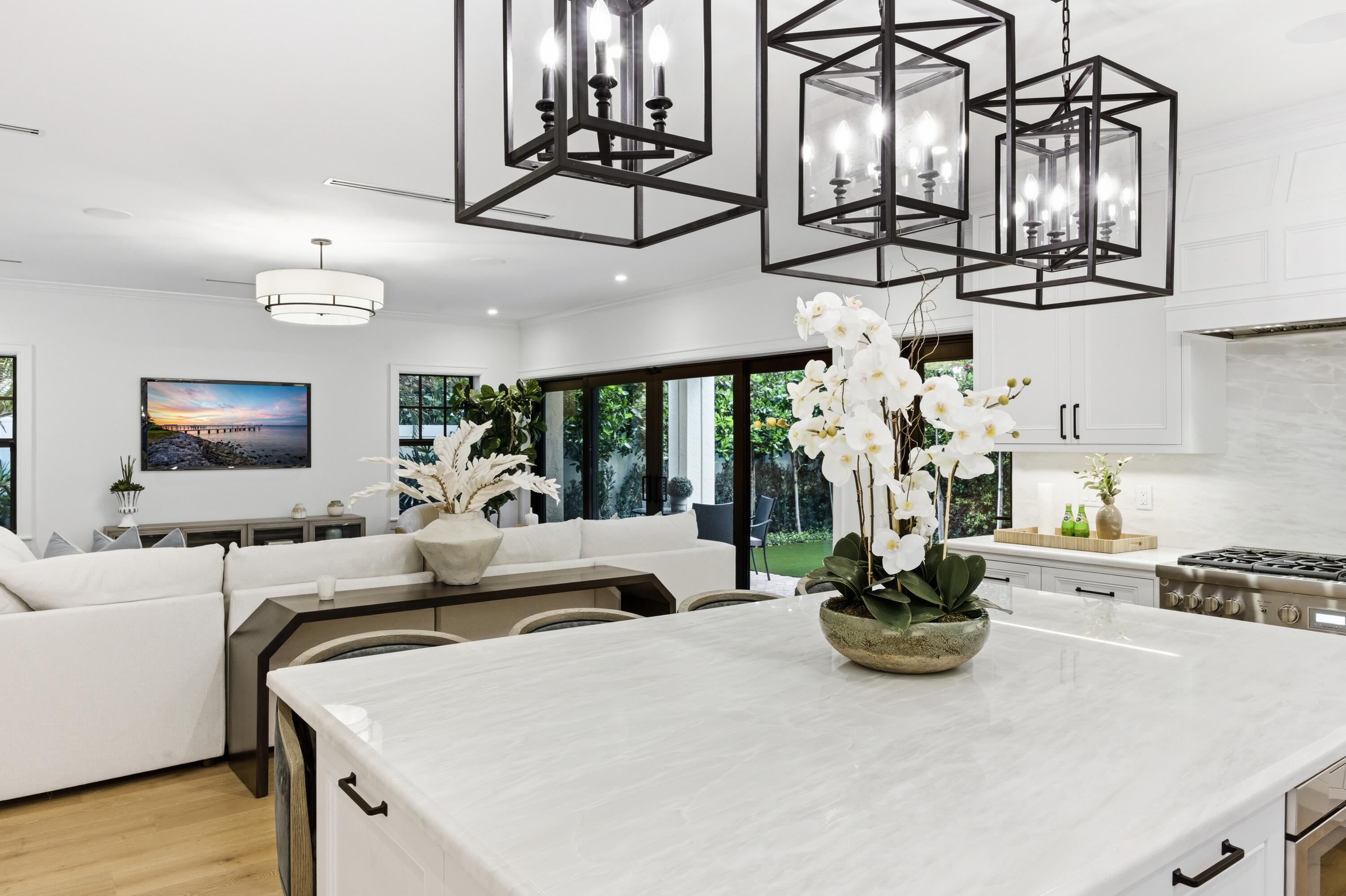 201 Murray West Palm Beach, FL 33405