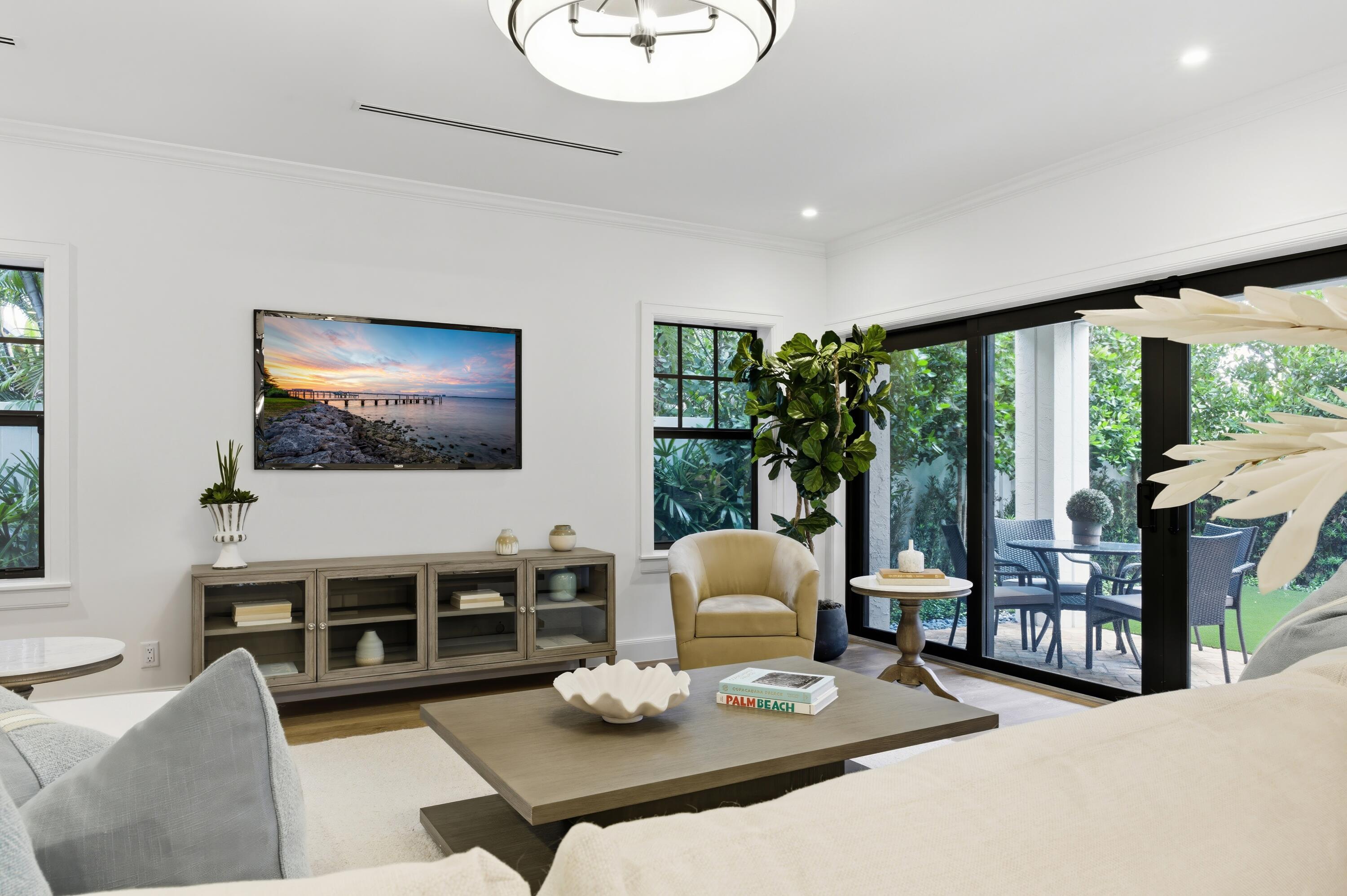 201 Murray West Palm Beach, FL 33405