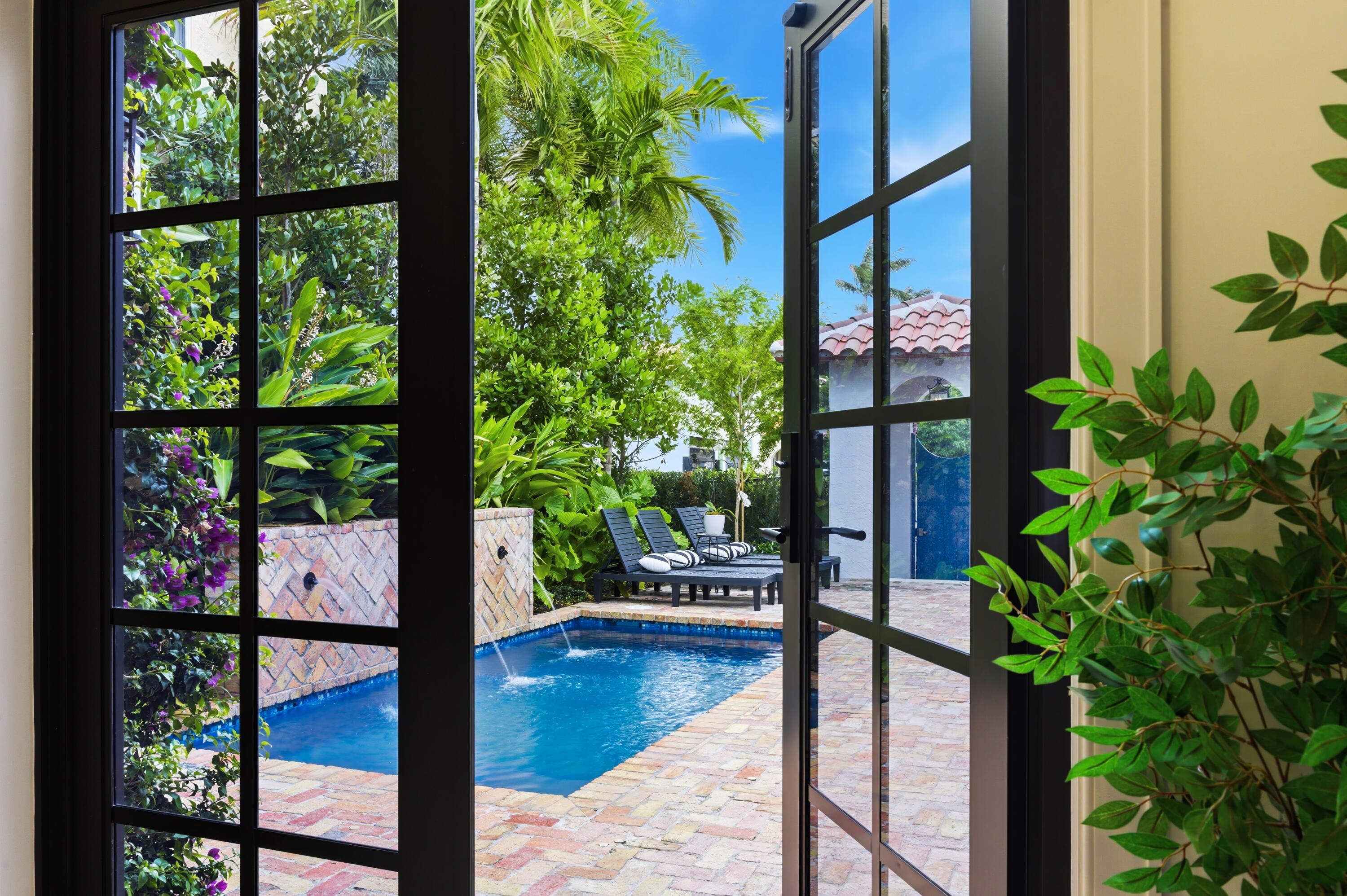 201 Murray West Palm Beach, FL 33405