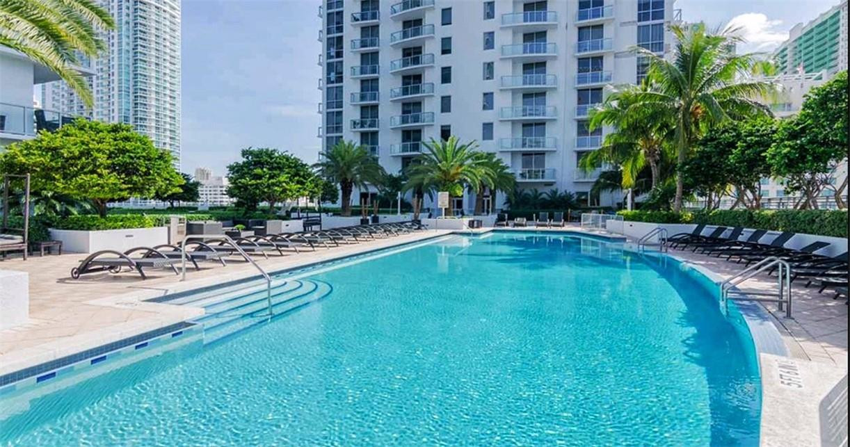 image 1060 Brickell - 106012